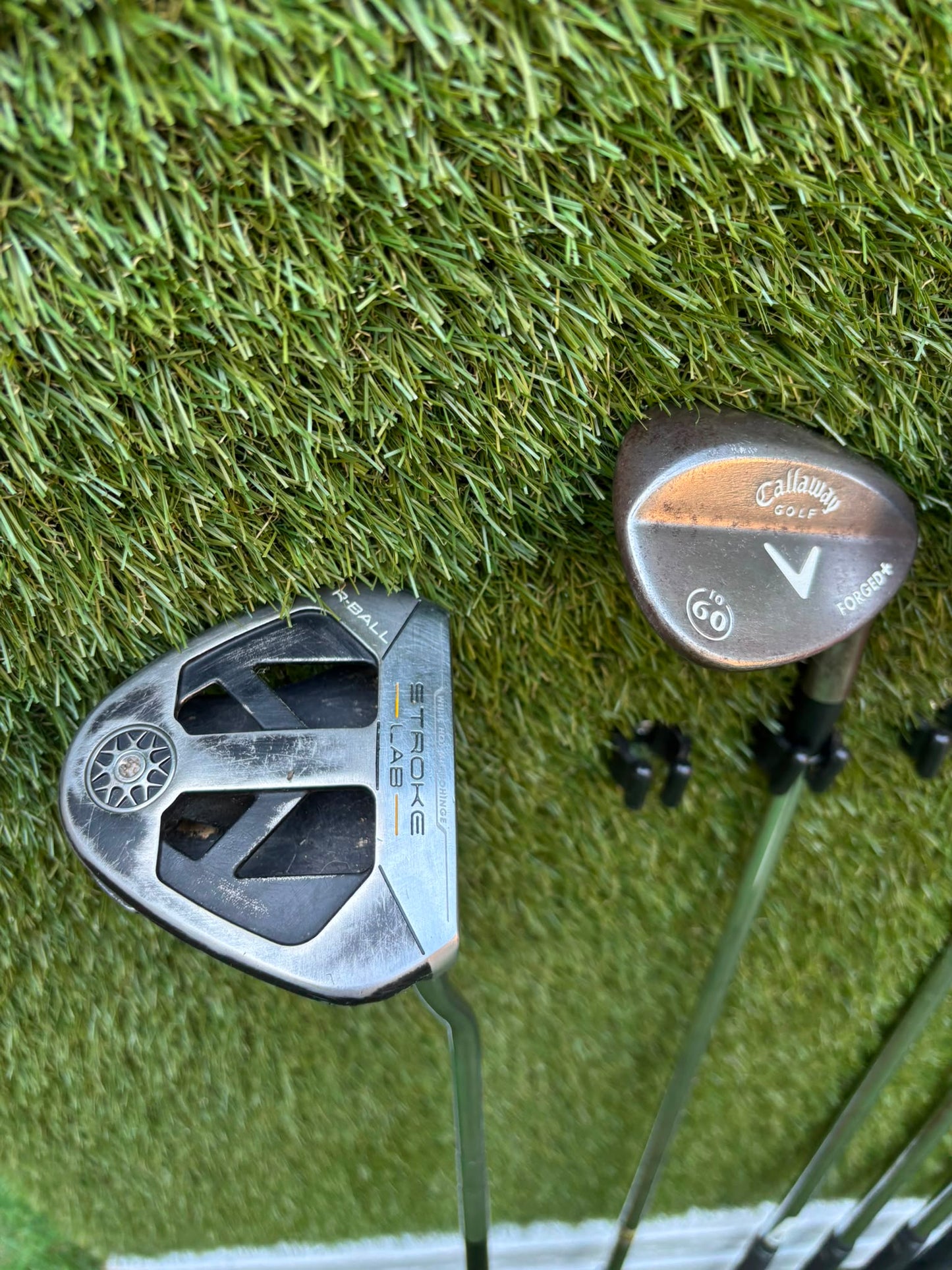 Callaway Apex DCB Irons, Mizuno Driver, Odyssey Lab Putter & TaylorMade Team Tour Cart Bag