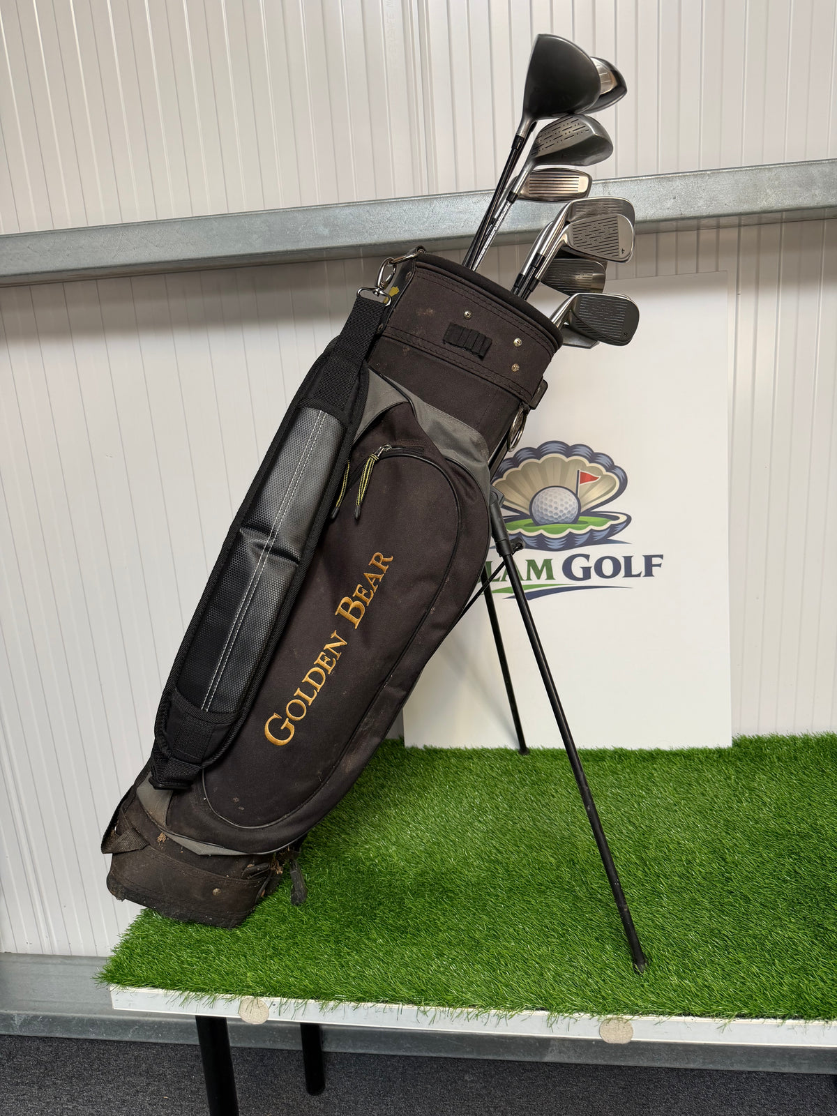 Men’s Right-Handed Golden Bear Golf Set – Ideal for Beginners