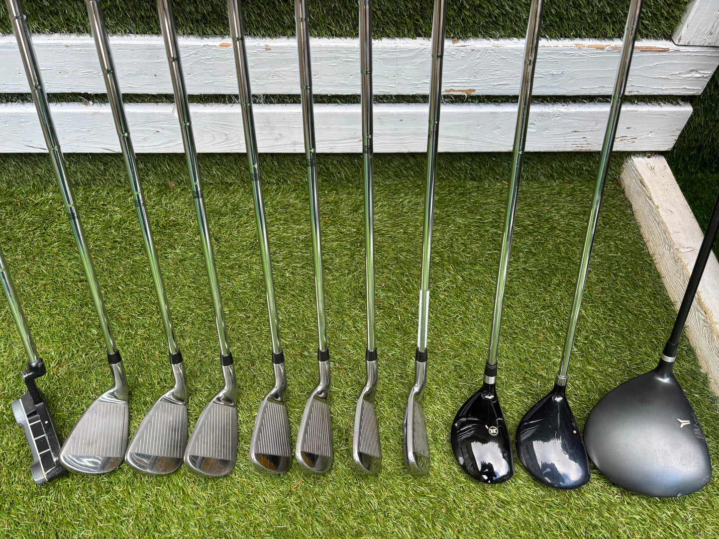 Wilson 1200 CG Golf Set with X31 Driver, RAM Hybrid & Powakaddy Cart Bag