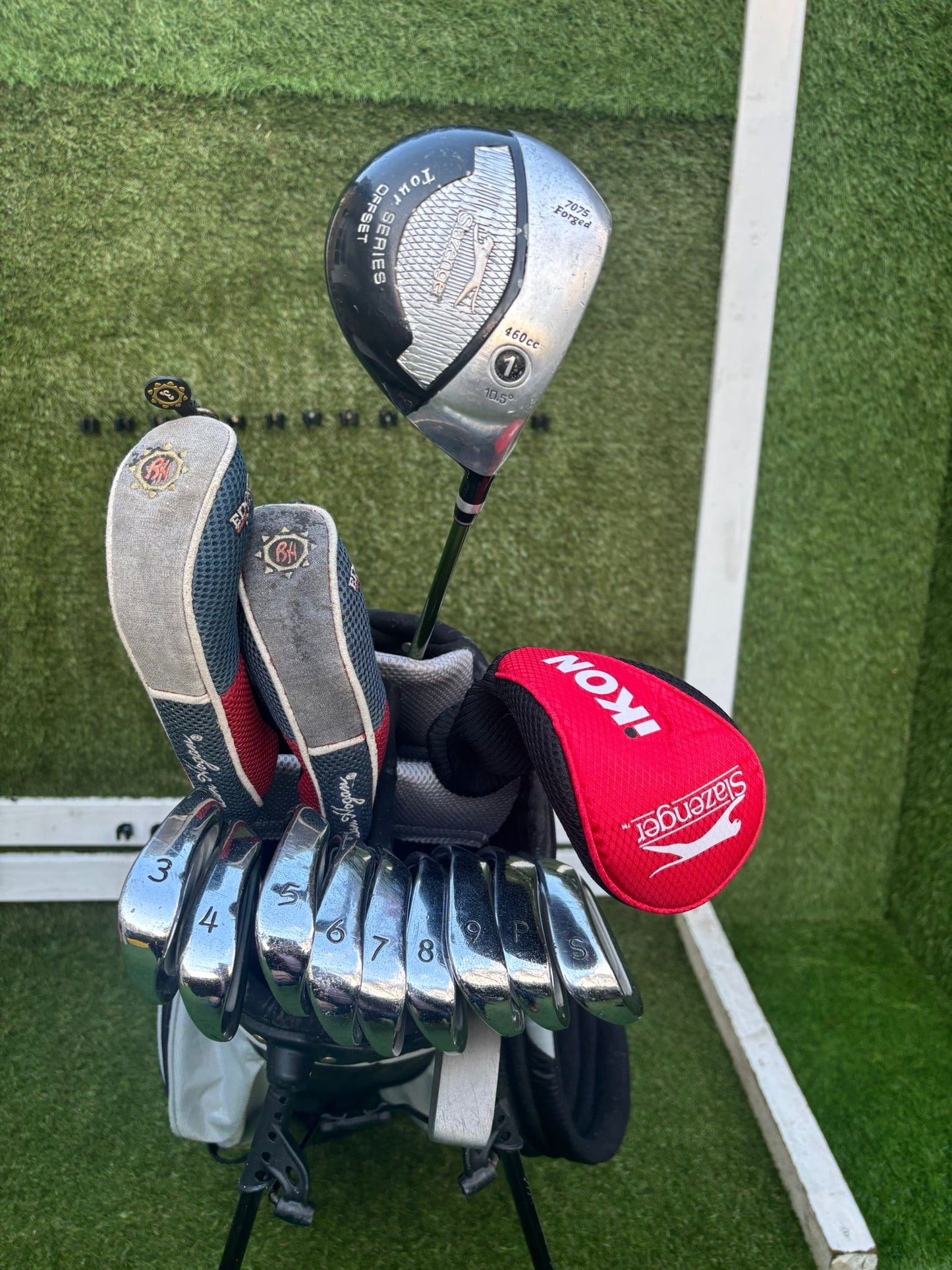 Slazenger Offset Driver + Ben Hogan Hybrids + Micuno Irons + Dunlop Putter + Trespass Bag (14 Clubs)