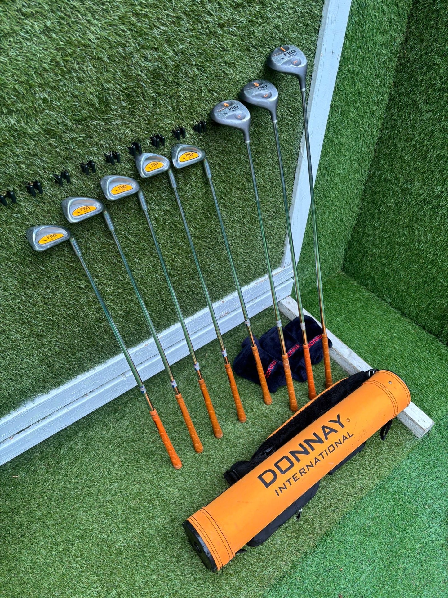 Donnay Pro One Junior Golf Set with Matching Woods, Bag & Headcovers