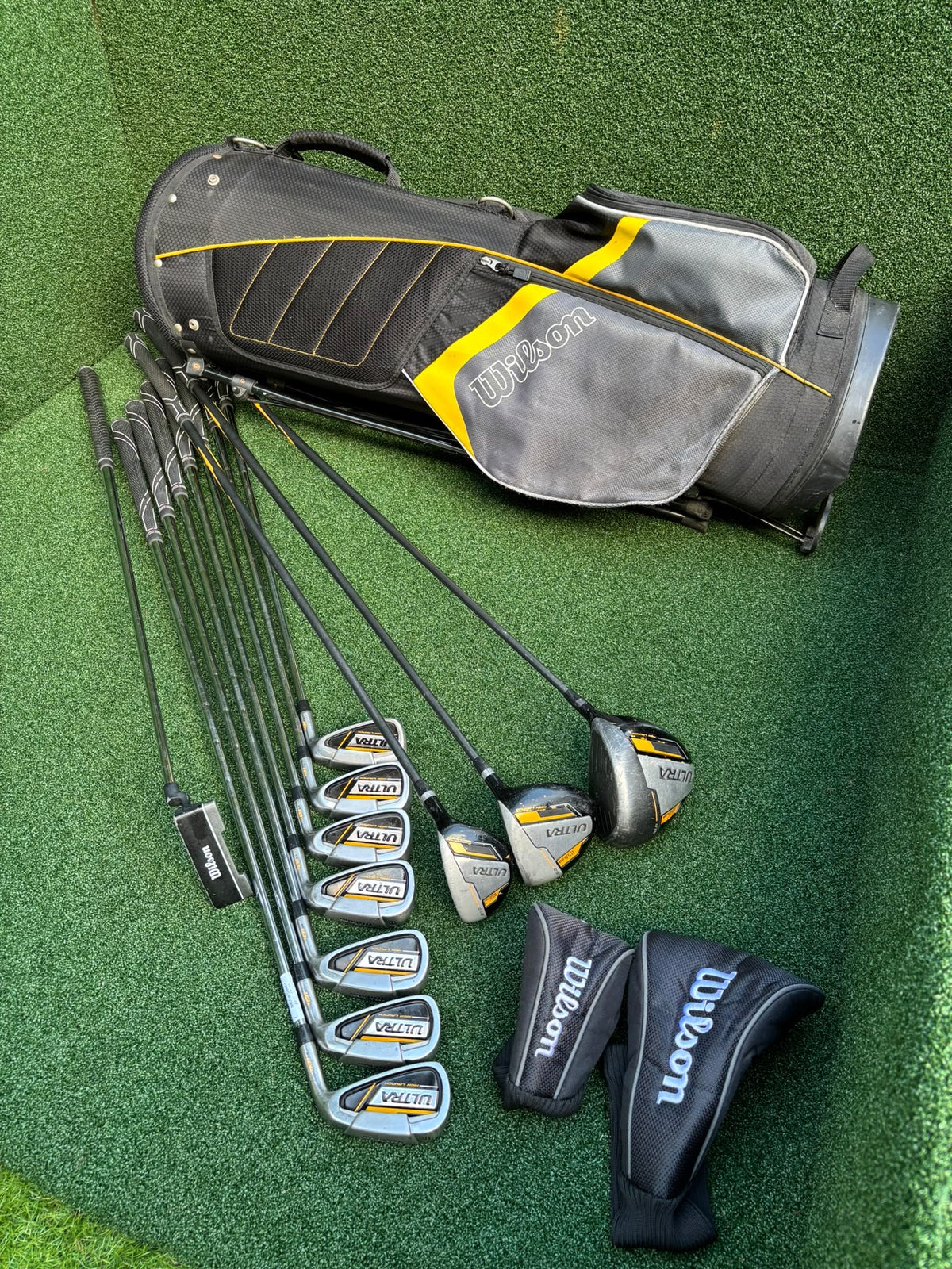 Wilson Ultra High Launch Complete Golf Set – 5–SW Irons, Matching Woods, Putter & Wilson Stand Bag