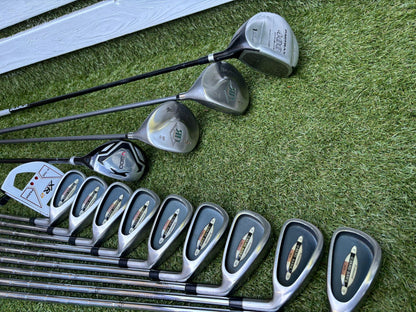 Grand Hawk Professional V16 Complete Golf Set - Free P&P