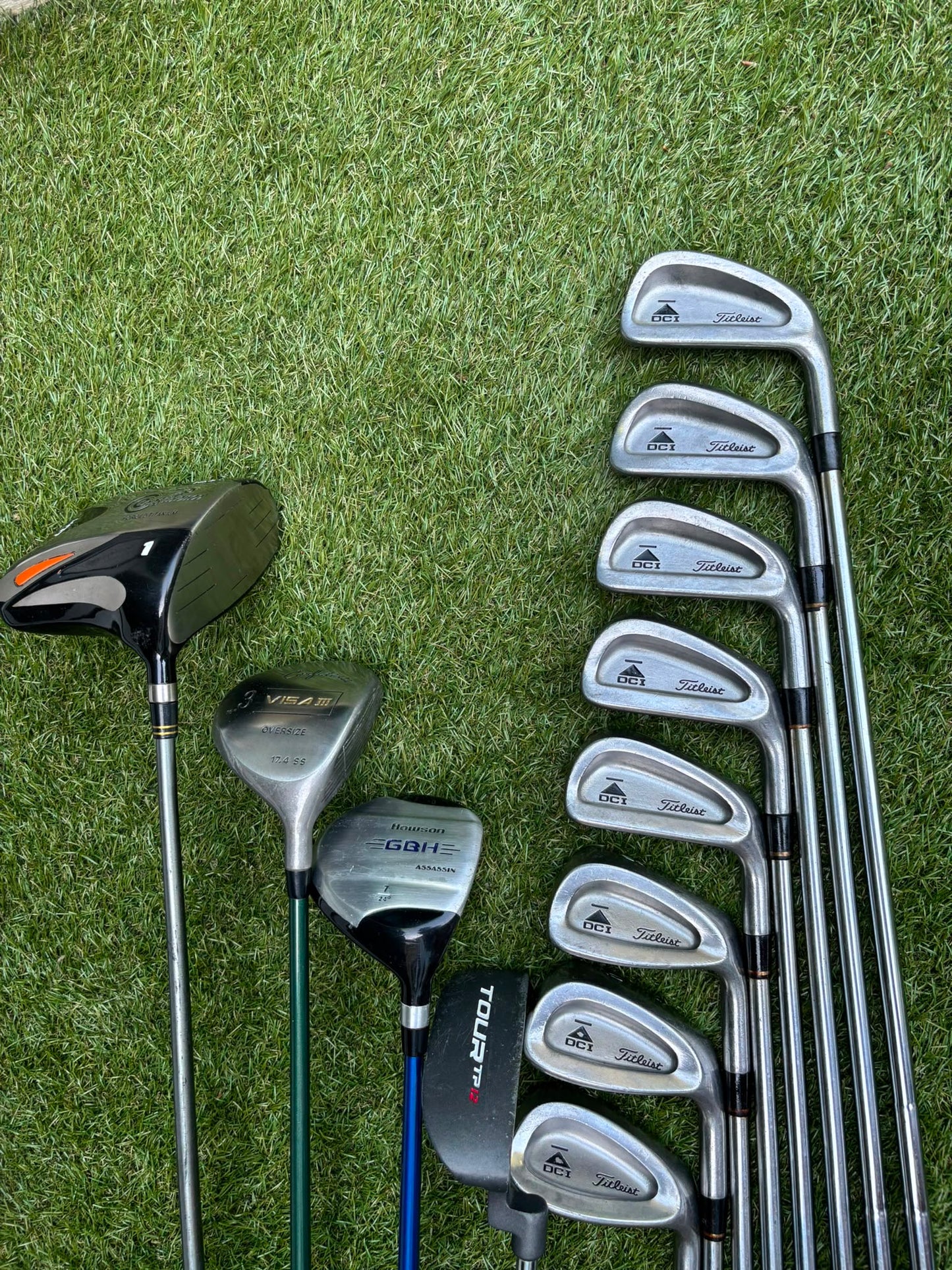 Titleist DCI Irons, Titleist DCI Sand Wedge, Confidence Woods & Inesis Stand Bag