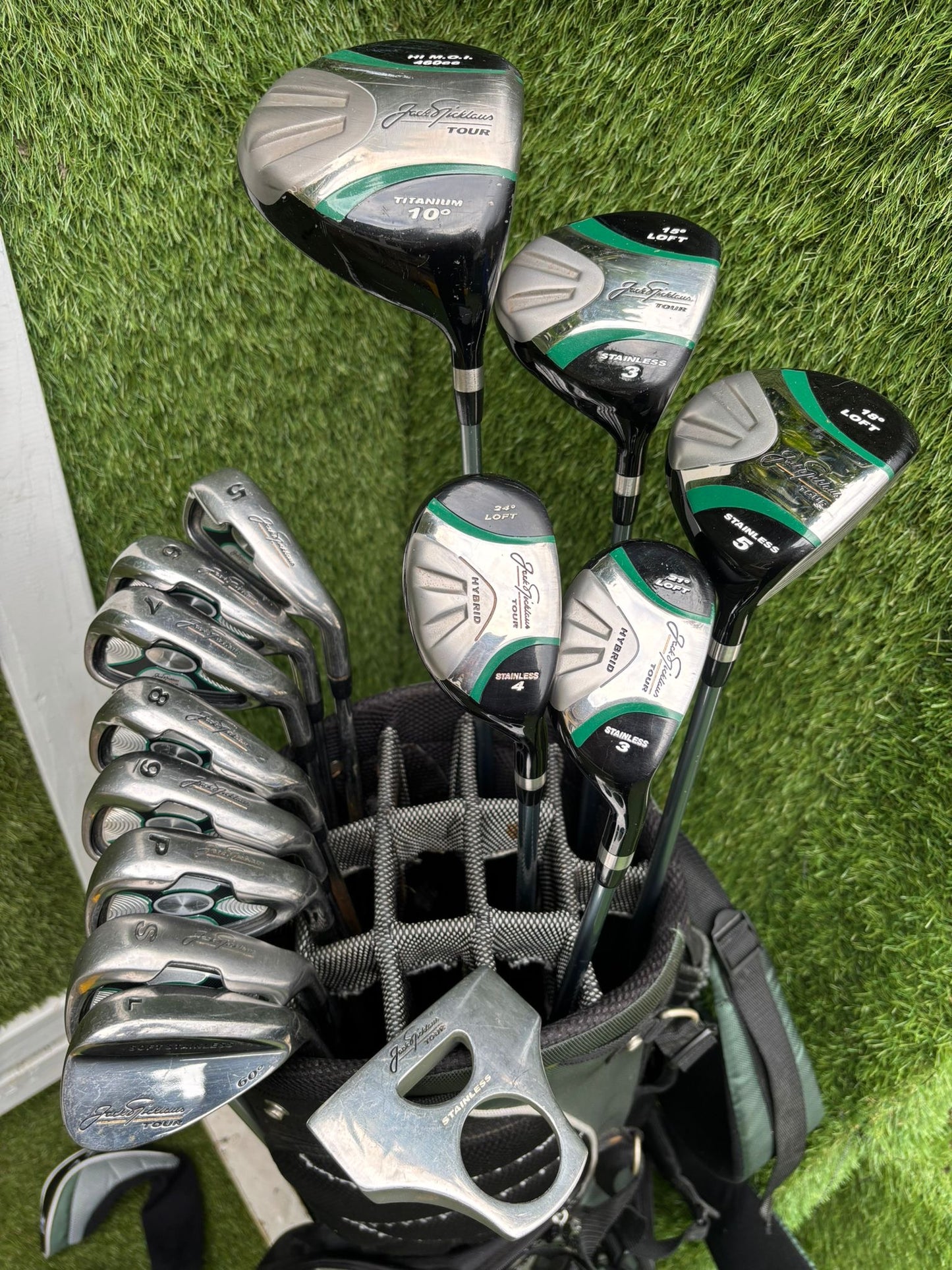 Jack Nicklaus Tour – Full Matching 14-Club Golf Set + Bag £294 + Free Delivery