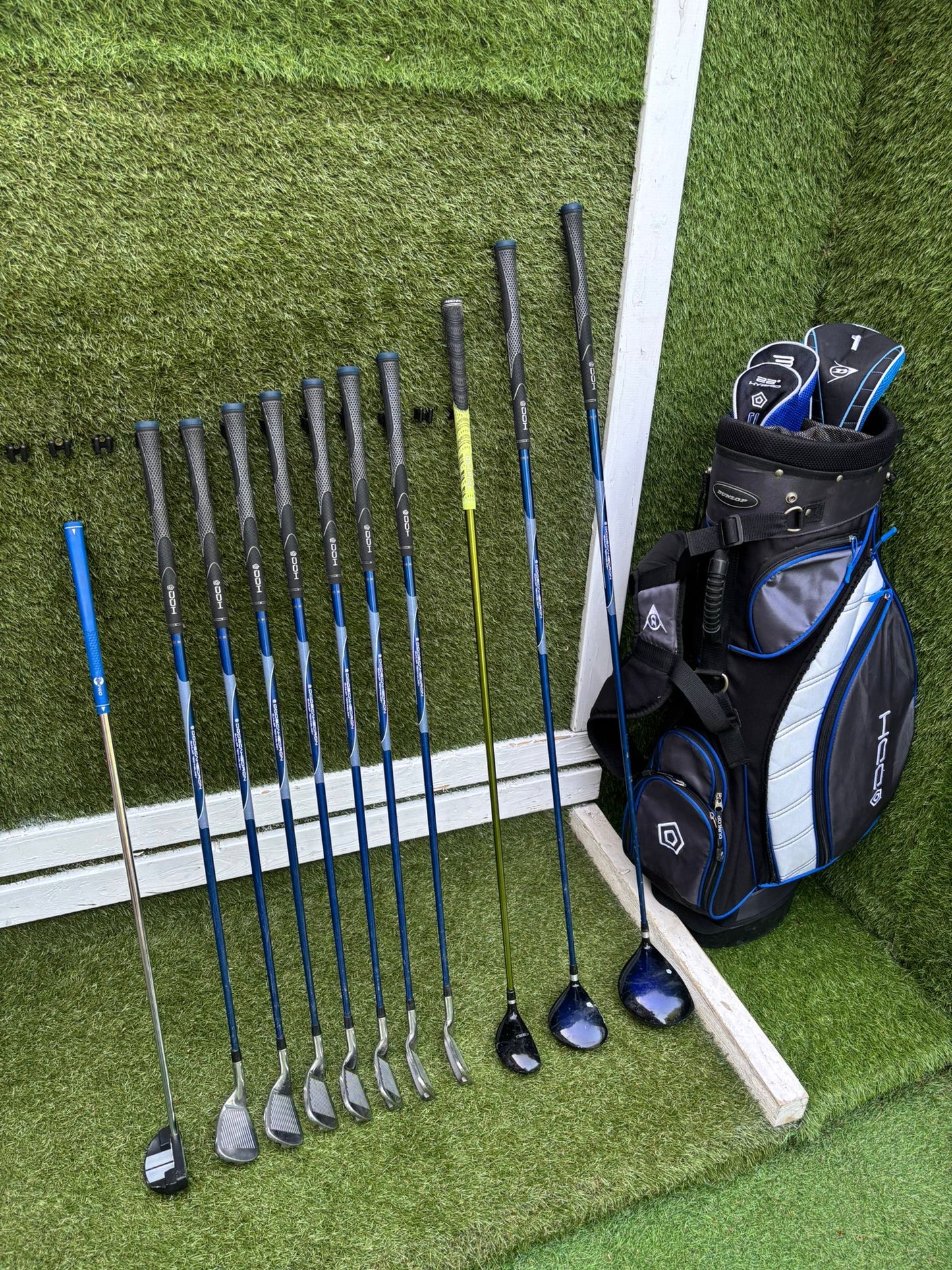 Dunlop DDH SB-21 Golf Set with Benross Hybrid & Stand Bag - Free DPD Delivery