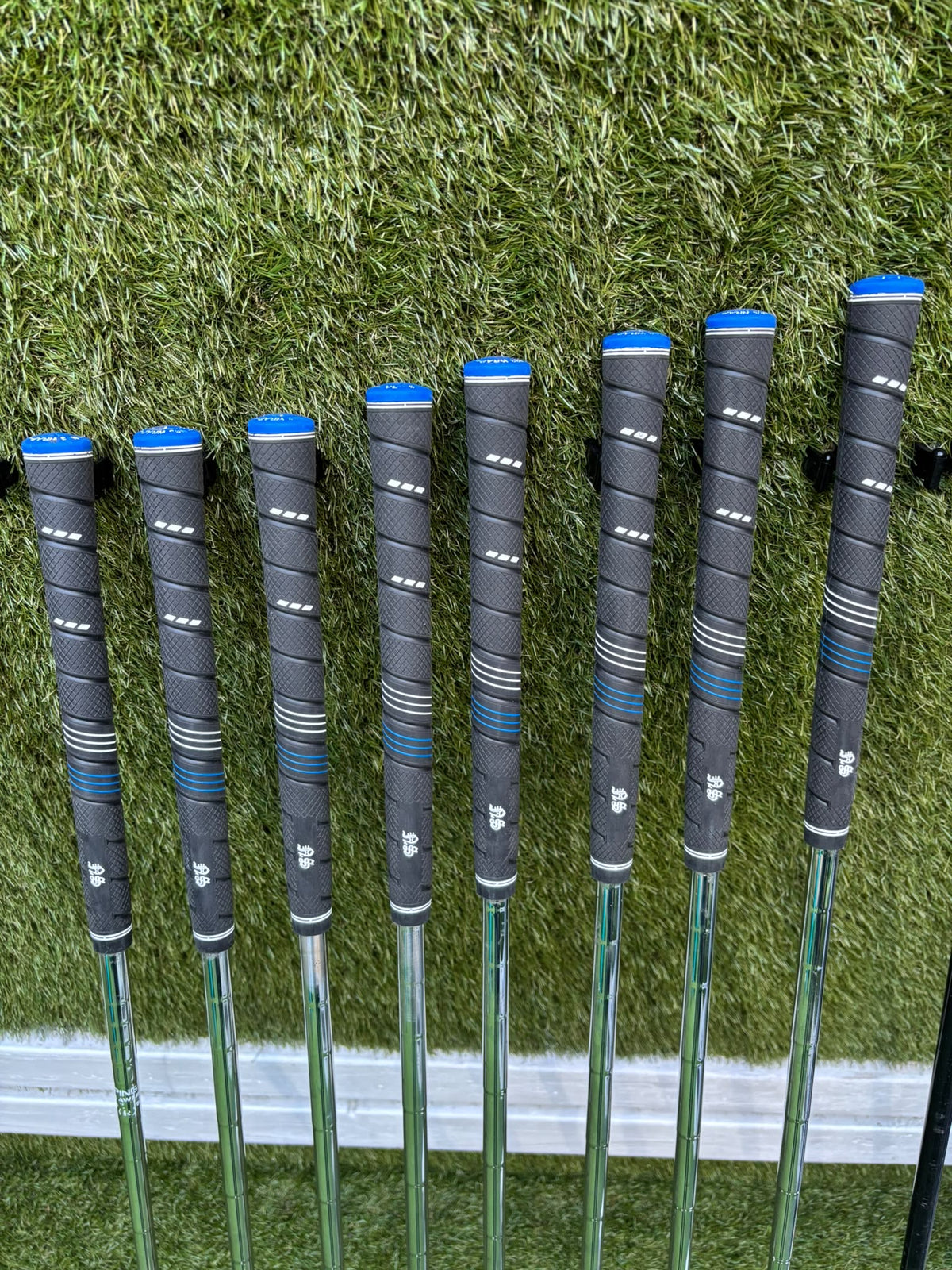 PING S59 4–PW Irons, Tour-W 52° Wedge, Cleveland HiBore Driver, Cobra 5 Wood, Mizuno Hybrid, MacGregor Putter & Stand Bag