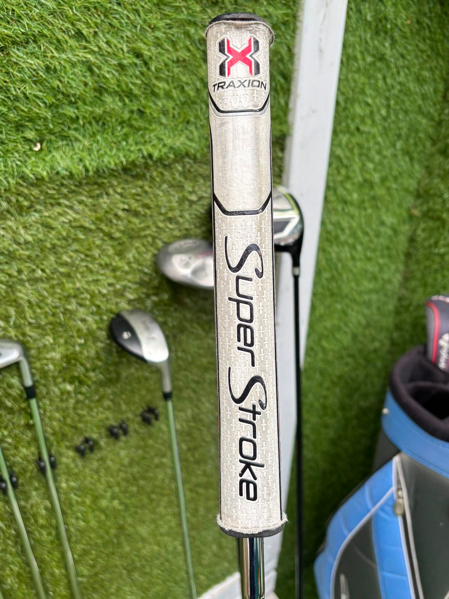 Maxfli Revolution +1” Golf Set with Odyssey White Ice Putter & Cobra Bag Free Delivery