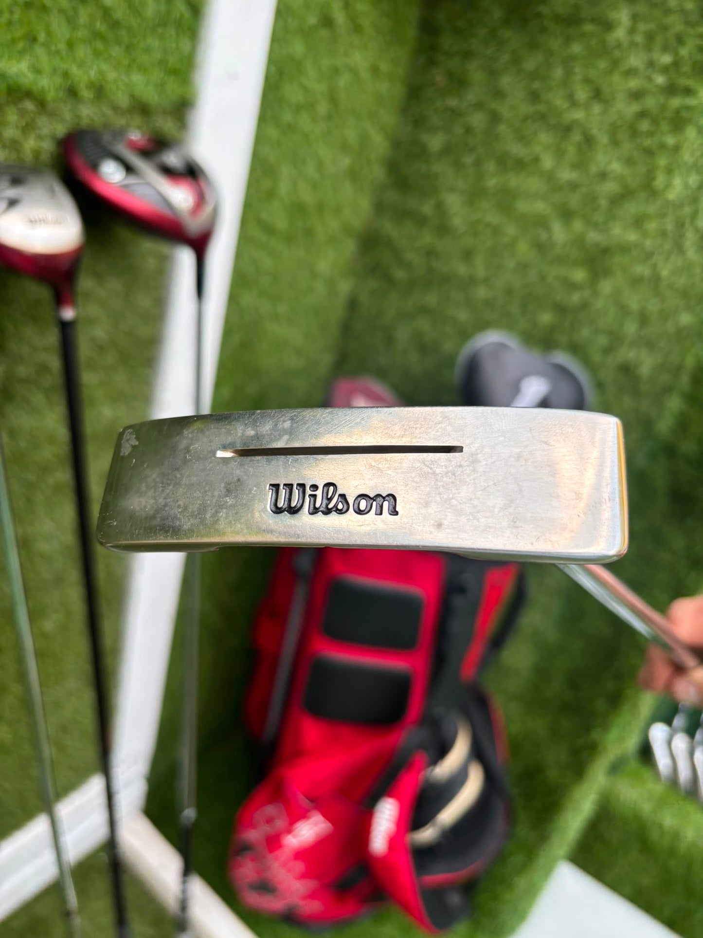 Wilson ProStaff Oversize Irons, Wilson Staff D300 Driver, Wilson Deep Red Woods & Wilson Stand Bag