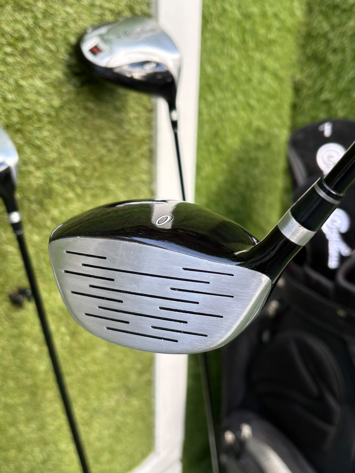 Confidence CG460 3–SW Irons, 10.5° Driver, 3 & 5 Woods, Putter & Matching Bag – Unused Condition