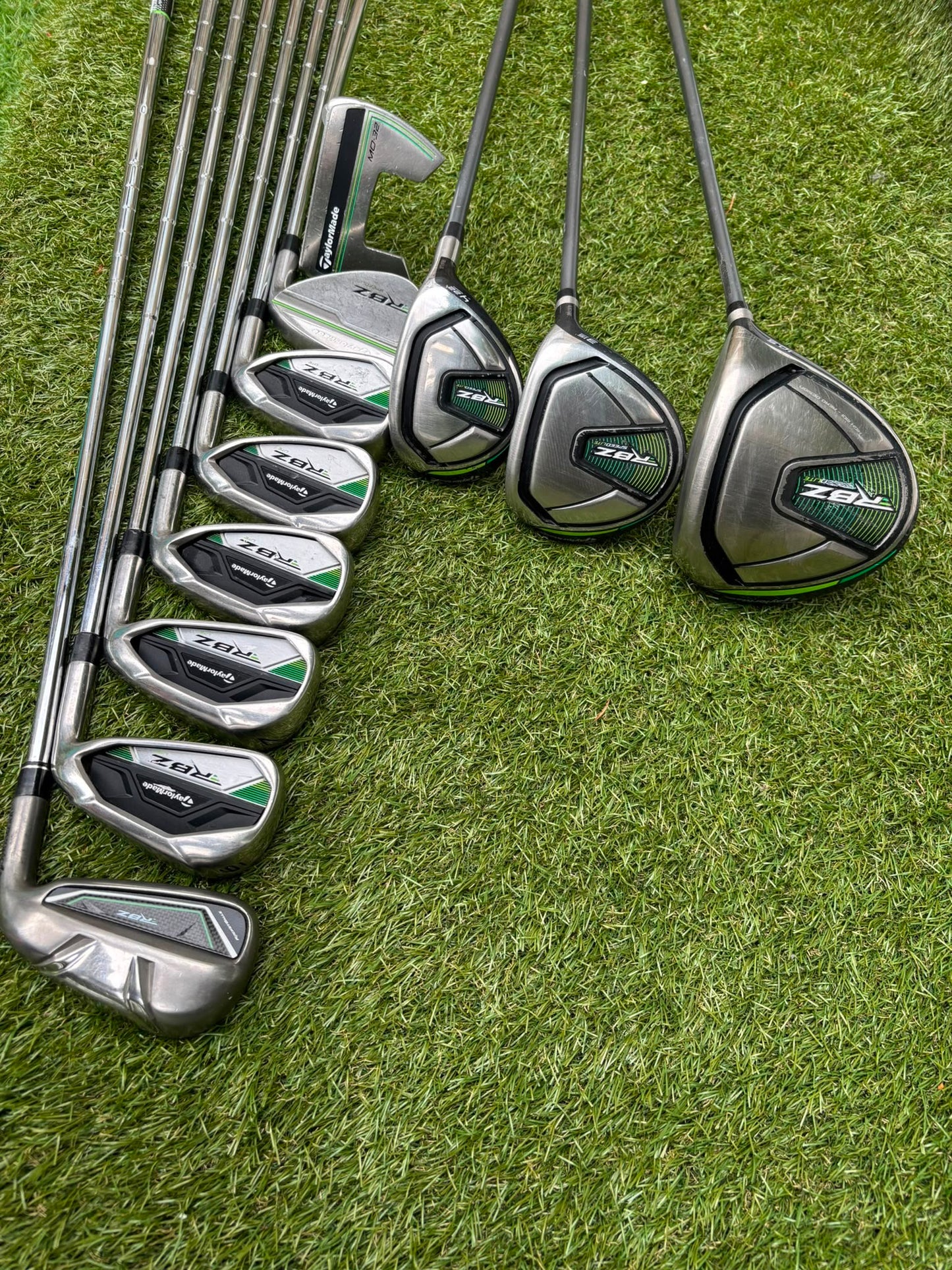 TaylorMade RBZ SpeedLite Complete Golf Set, Matching Woods, Irons & Cart Bag
