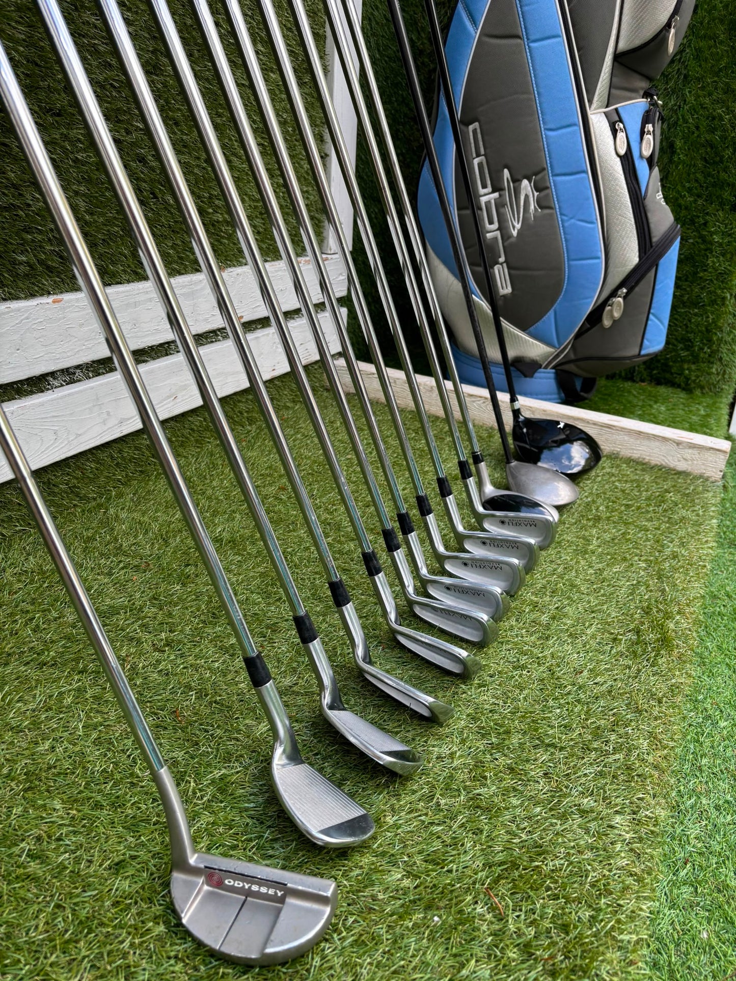 Maxfli Revolution +1” Golf Set with Odyssey White Ice Putter & Cobra Bag Free Delivery