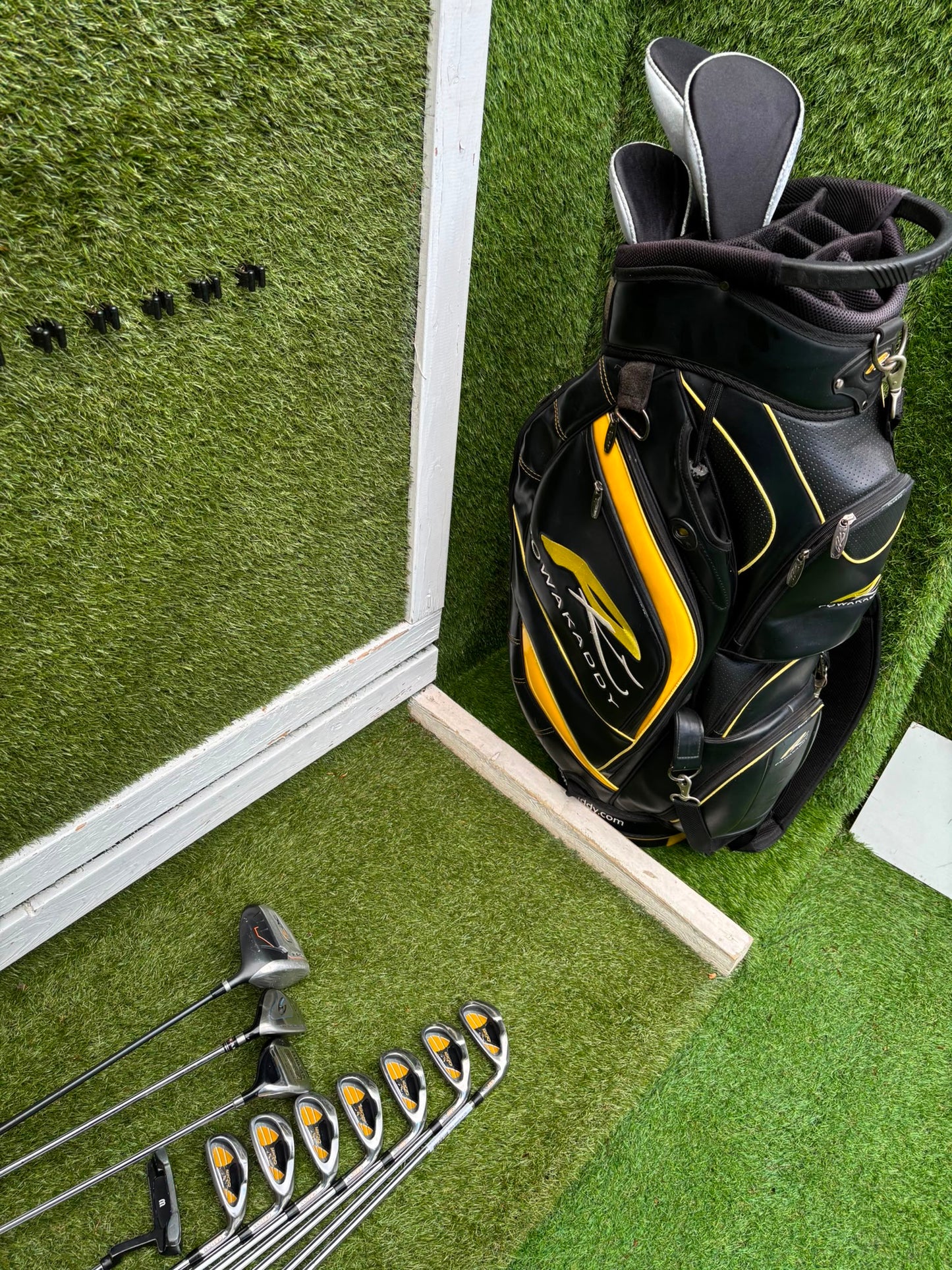 Wilson 1200 CG Golf Set with X31 Driver, RAM Hybrid & Powakaddy Cart Bag