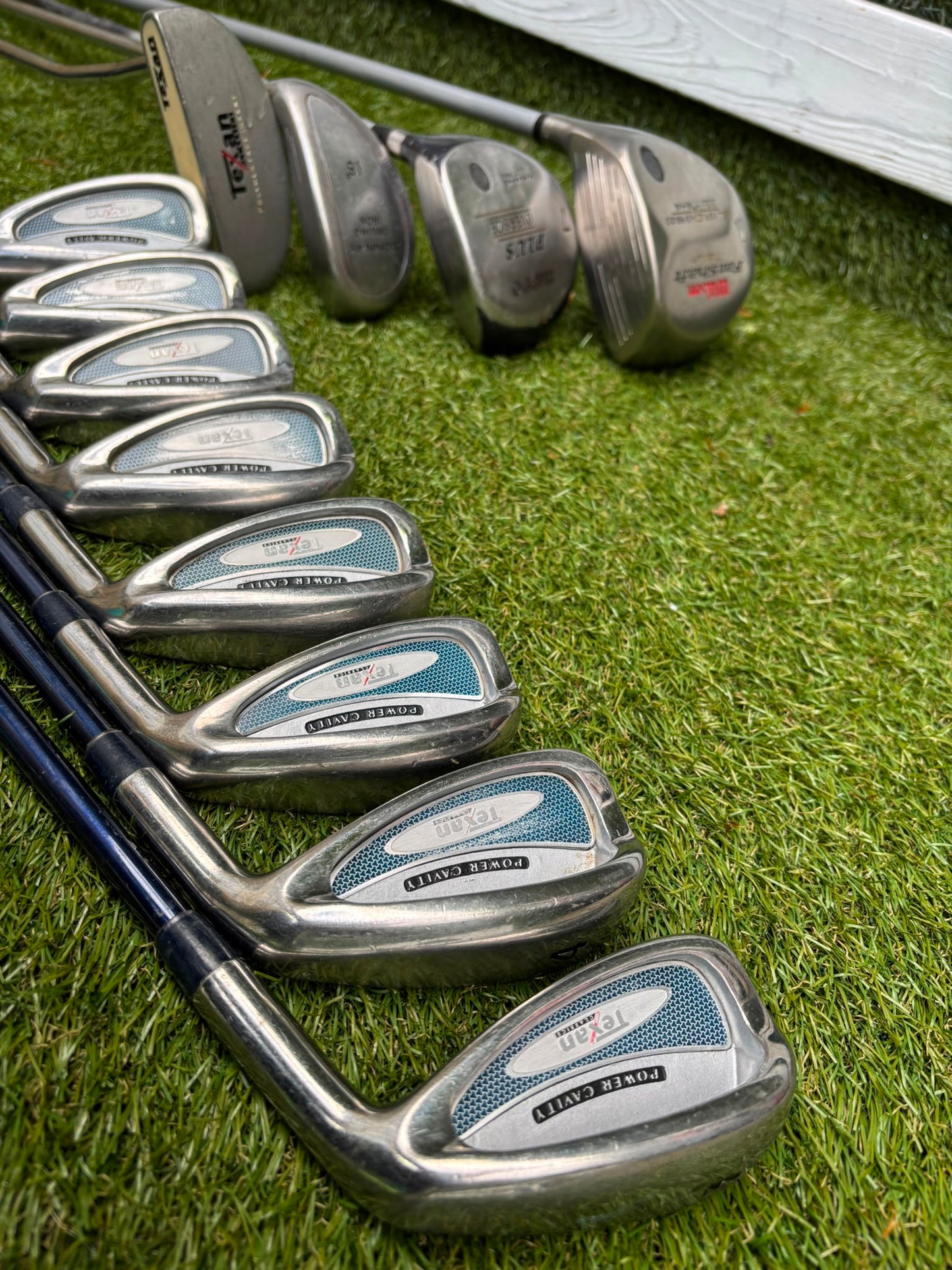 Texan Power Cavity Golf Complete Set & Titleist Bag - PLEASE  READ THE DESCRIPTION ABOUT THE BAG!!