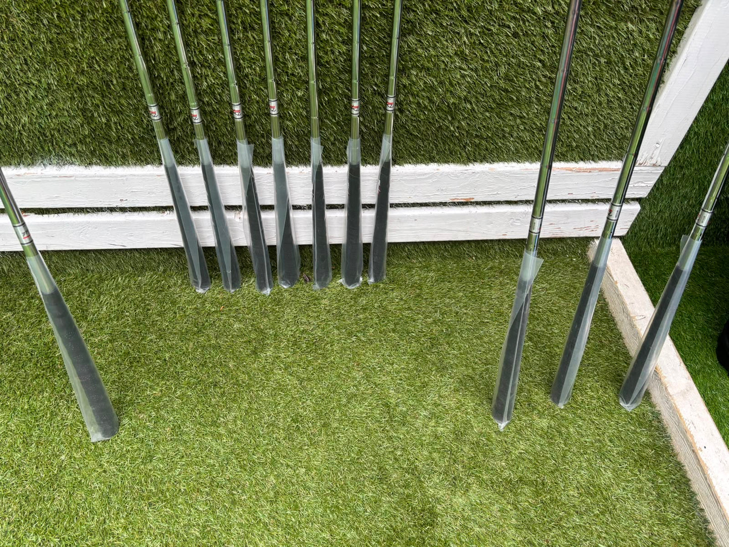 Unused and Boxed Dyna-Tech “Tech Force” Full Golf Set (5–SW) + Driver, 3 Wood, Hybrid + Bag