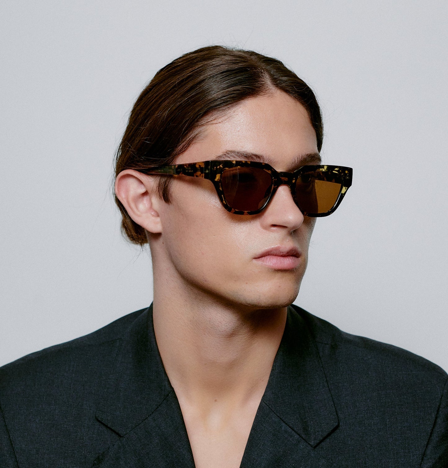 A.KJÆRBEDE KAWS Sunglasses l Black / Yellow Tortoise