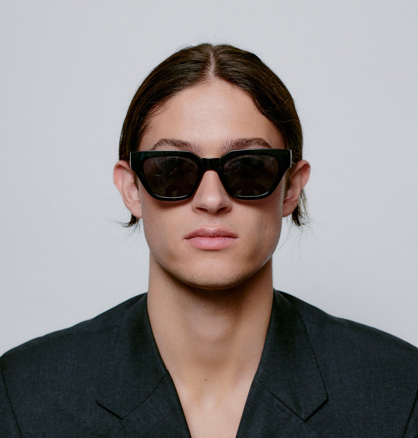A.KJÆRBEDE KAWS Sunglasses l Black