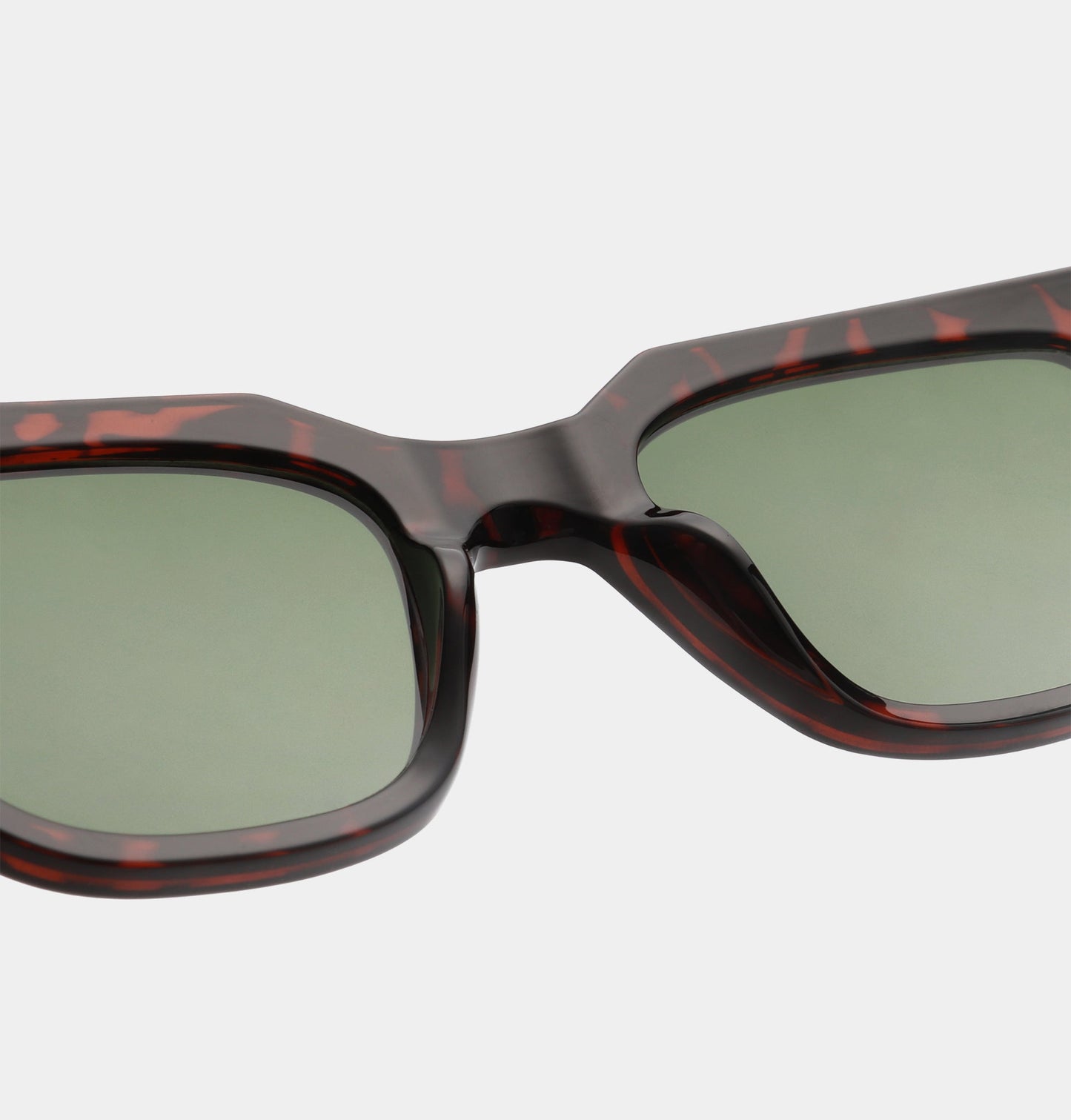 A.KJÆRBEDE KAWS Sunglasses l Demi Tortoise