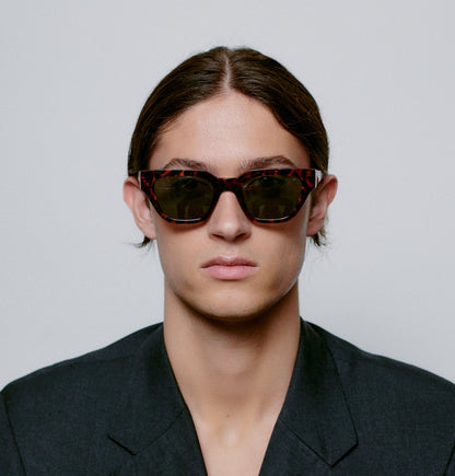 A.KJÆRBEDE KAWS Sunglasses l Demi Tortoise