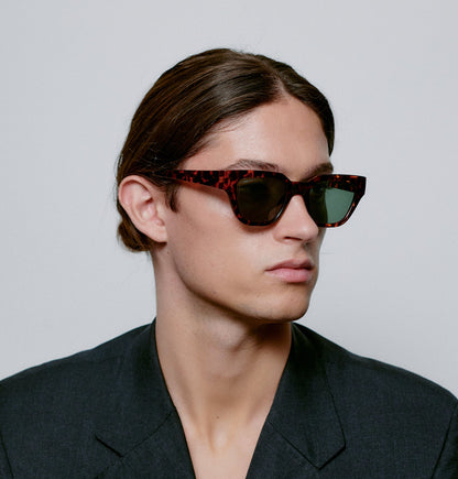 A.KJÆRBEDE KAWS Sunglasses l Demi Tortoise