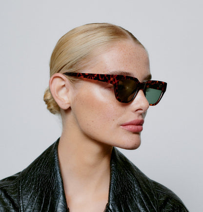 A.KJÆRBEDE KAWS Sunglasses l Demi Tortoise