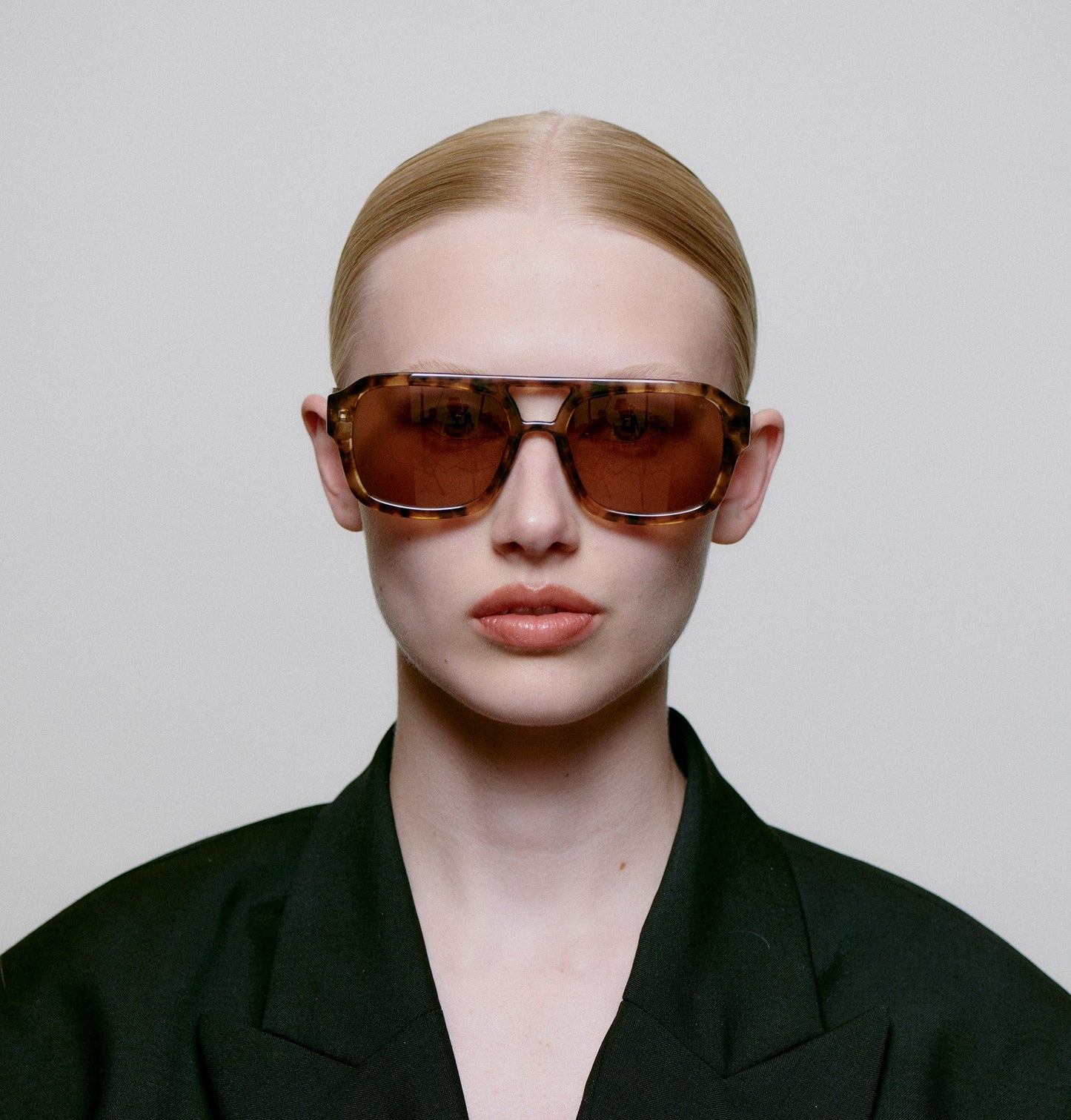 A.KJÆRBEDE KAYA Sunglasses l Tortoise Coquina