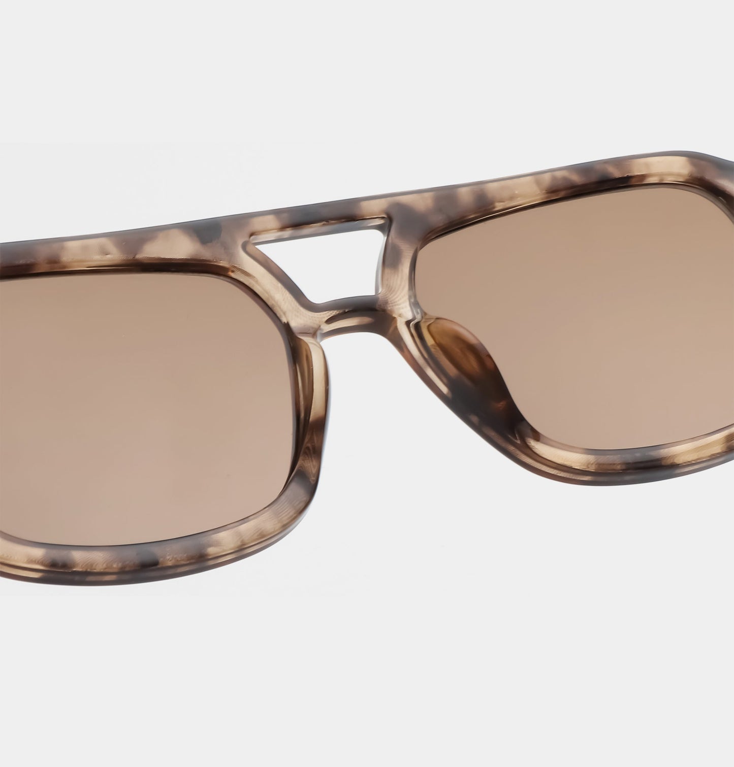 A.KJÆRBEDE KAYA Sunglasses l Tortoise Coquina