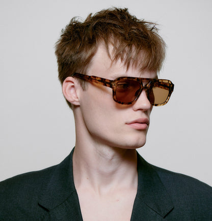 A.KJÆRBEDE KAYA Sunglasses l Tortoise Coquina