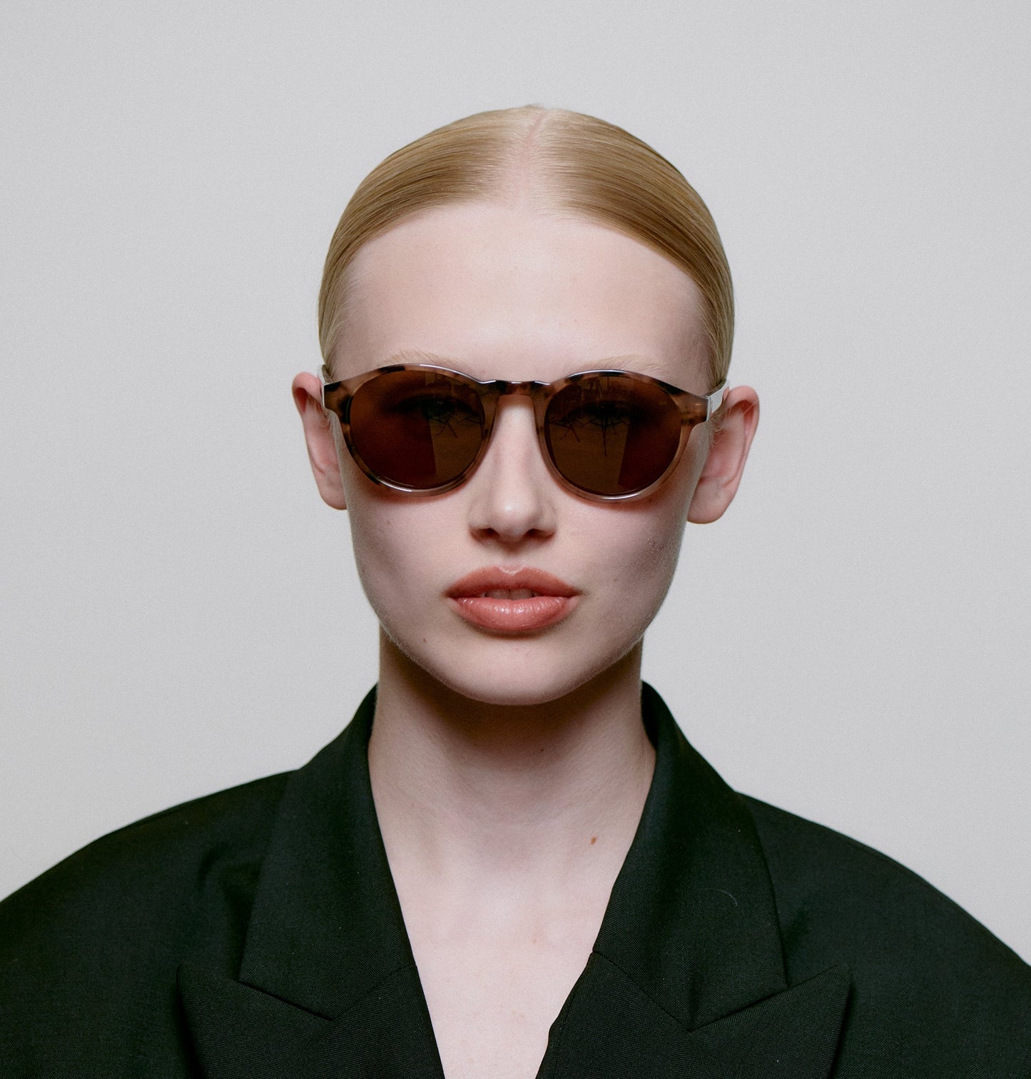 Marvin Round Tortoise Sunglasses UV400 | Unisex by AKJAERBEDE
