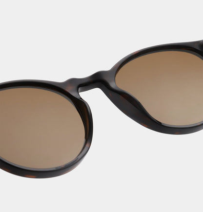 Demi Tortoise Round Unisex UV400 Sunglasses | A.KJÆRBEDE Marvin
