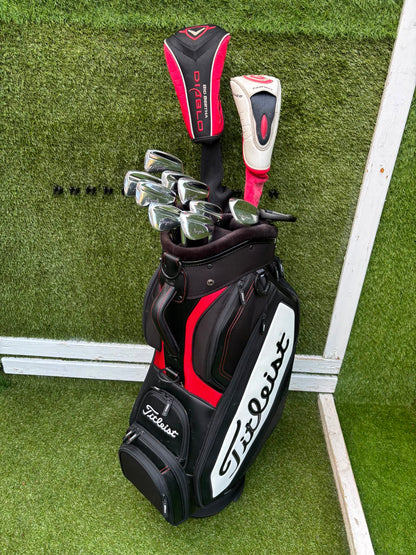 Wilson 3–SW Irons, TaylorMade Driver, Cleveland Fairway, Slazenger Putter & Titleist Cart Bag