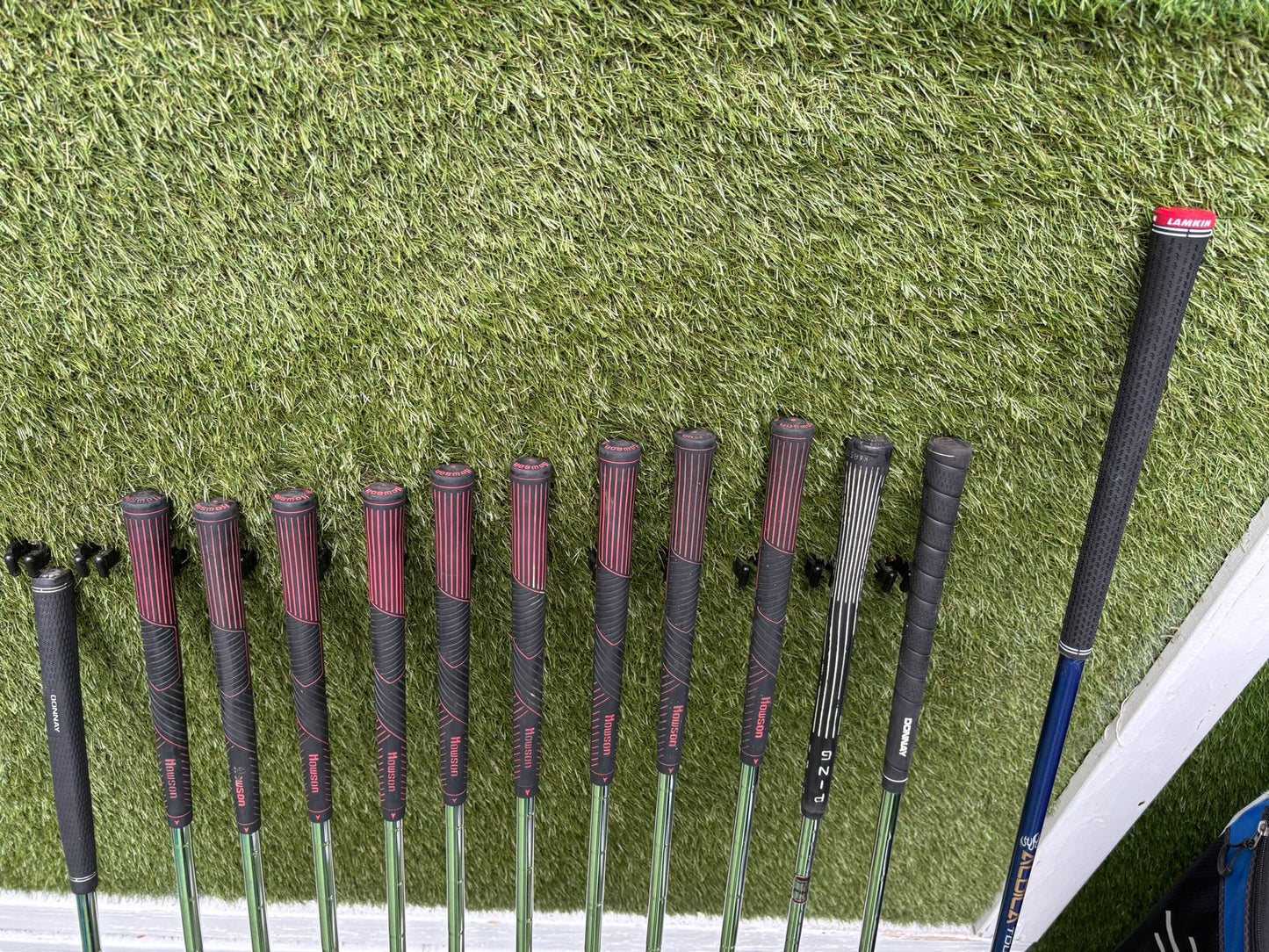 Z-Model II 3-SW Irons, Ping Zing 2 Red Dot 2 Iron, Driver, Hybrid & MacGregor Bag
