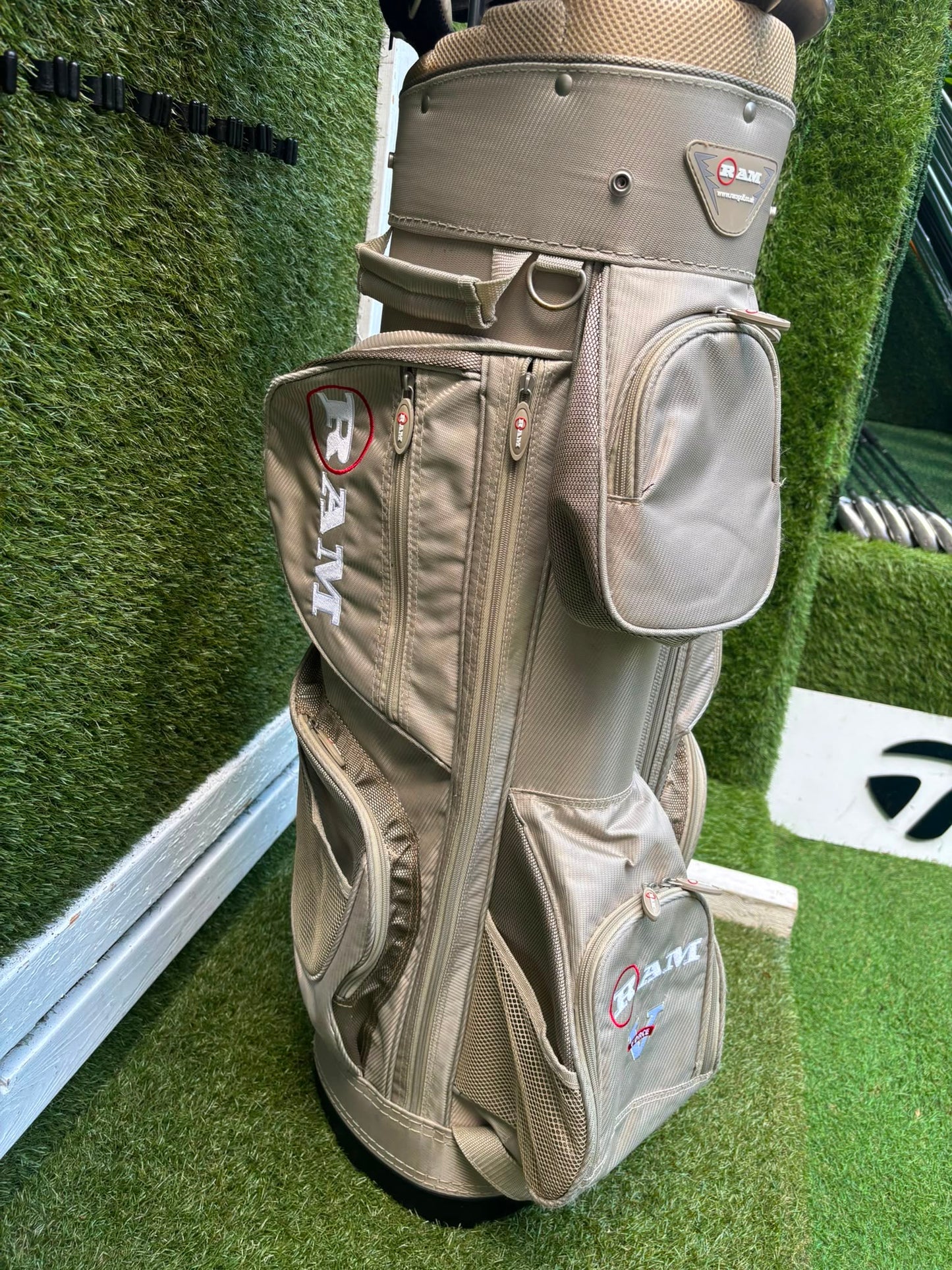 Cobra 3100 I/H Ladies Graphite Irons, Callaway Solaire Woods & RAM Force Cart Bag