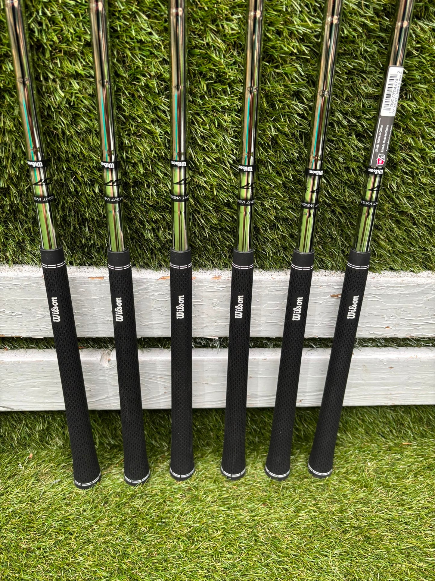 New Wilson Staff D7 Irons, Titleist Driver, Callaway Wood & Hybrid, New Wilson Infinite Putter Titleist Waterproof Cart Bag