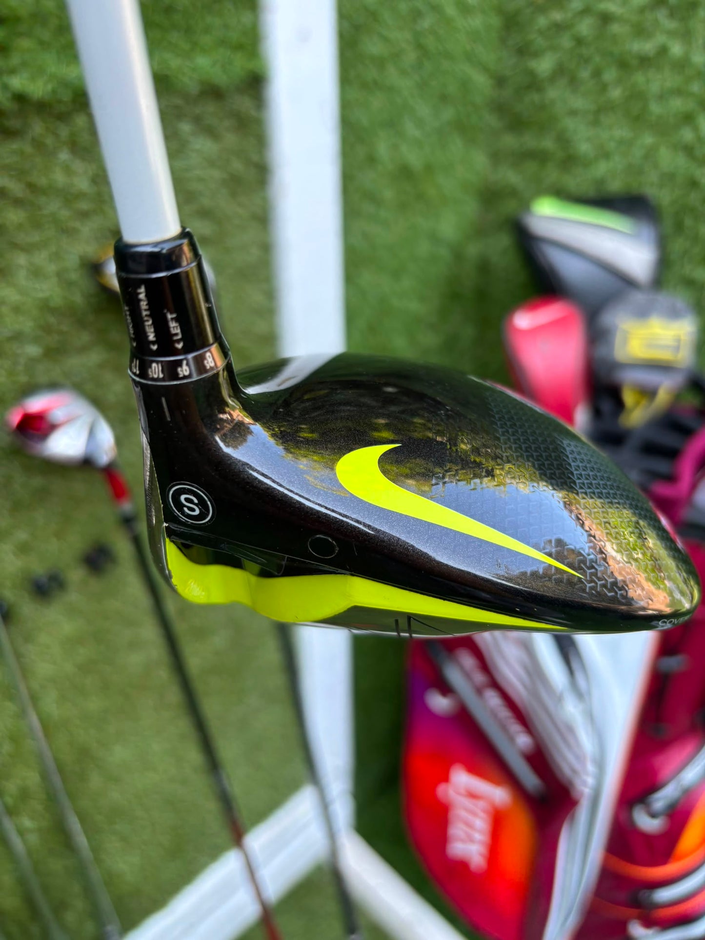 Nike Slingshot 4D Irons, Nike Driver, Cobra 4 Wood, Nike VR_S Hybrid, Odyssey Putter, New Lynx Waterproof Cart Bag