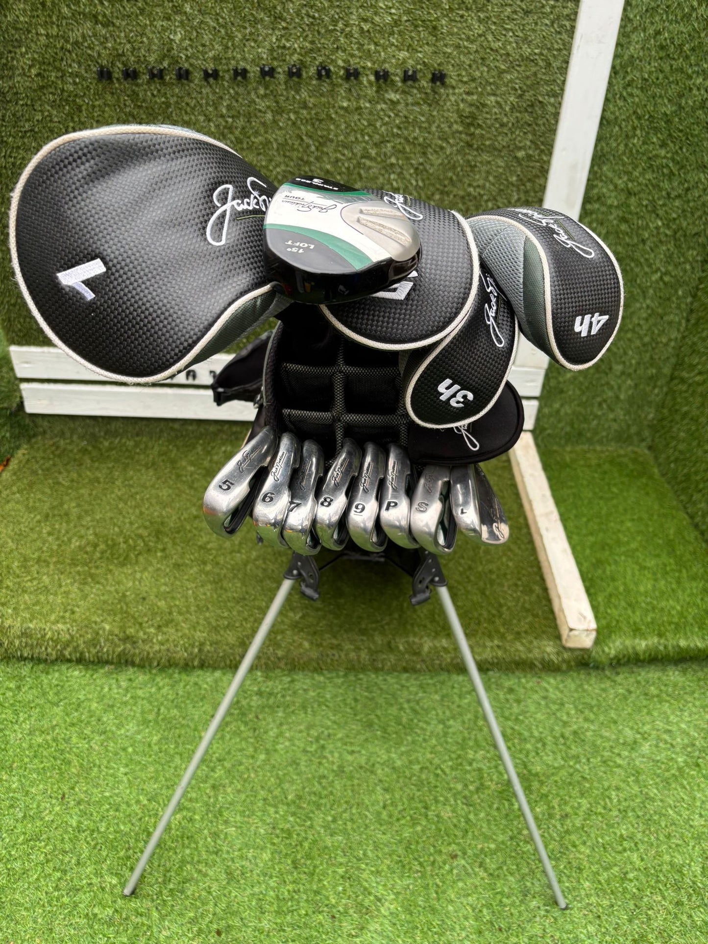 Jack Nicklaus Tour – Full Matching 14-Club Golf Set + Bag £294 + Free Delivery
