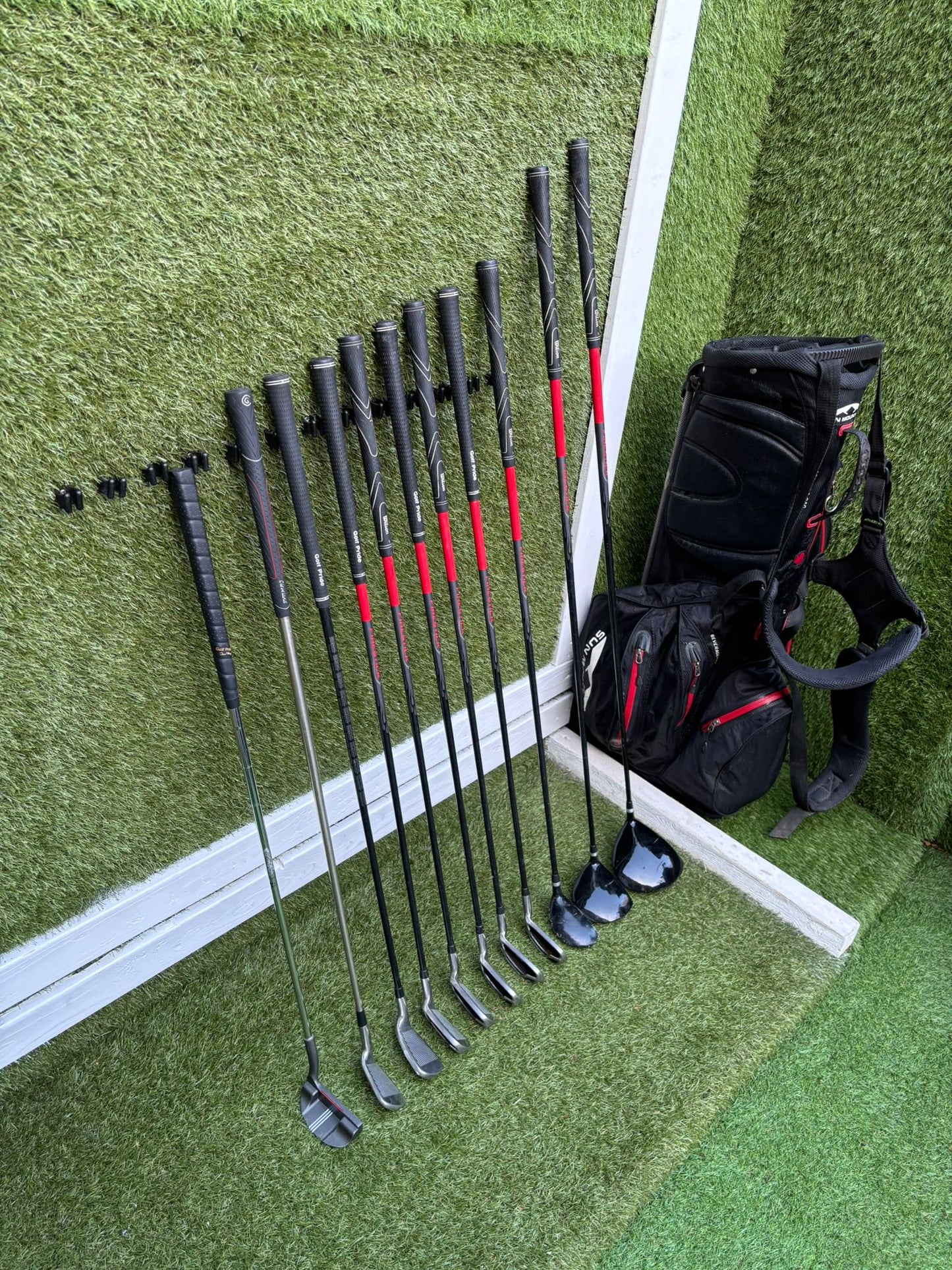 🔥 Wilson 1200 Plus Irons (5–SW) + Driver / 3 Wood / Hybrid + Cleveland Wedge + Waterproof Sun Mountain Bag