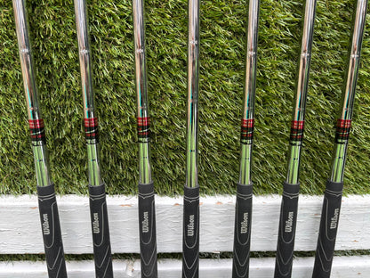 Wilson Deep Red Full Matching Golf Set (5–SW) with Titleist Stand Bag