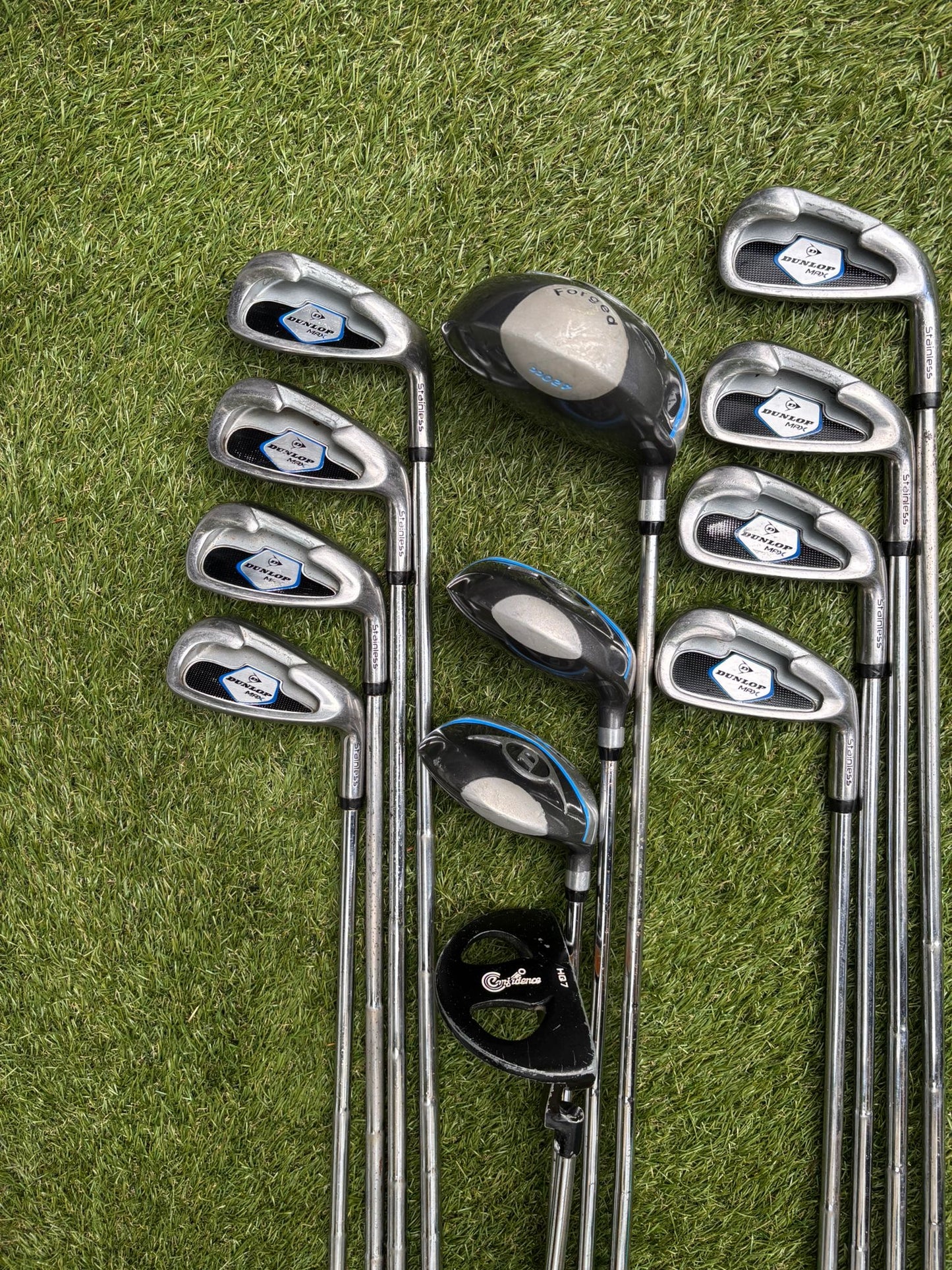 Dunlop MPX Golf Set with Matching MX II Woods, Confidence HC7 Putter & Dunlop Stand Bag