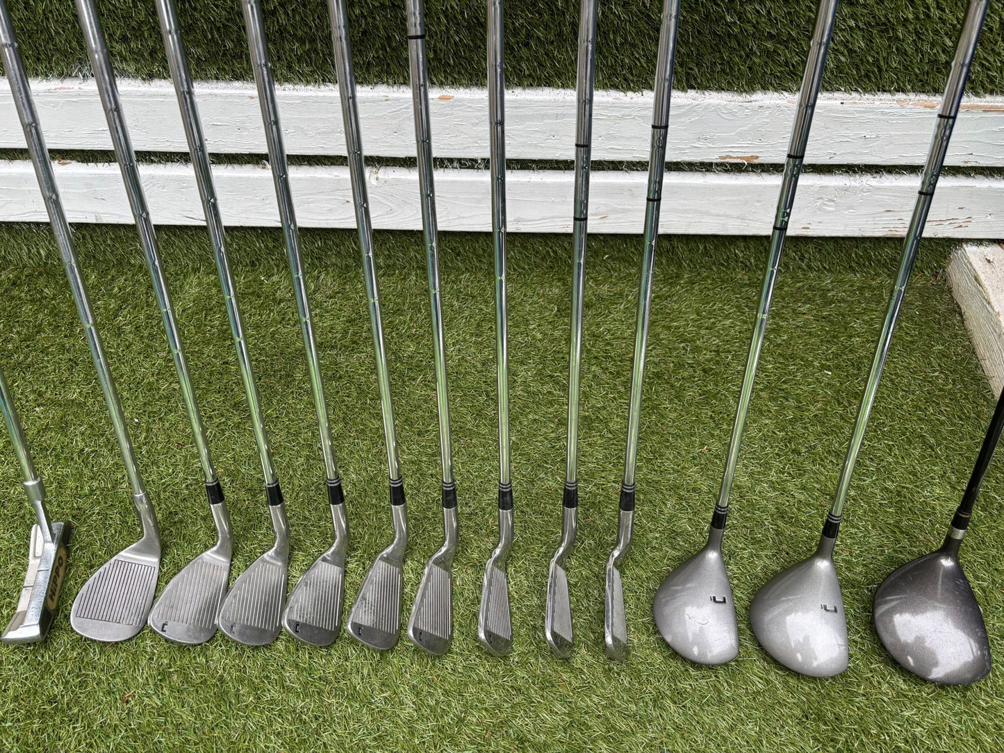 Nicklaus Linear Dynamics Golf Set with Snake Eyes Maraging Steel Driver, Matching Woods & Stand Bag
