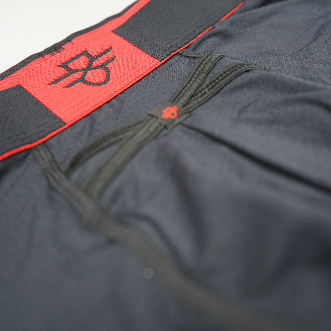 Aero Pro 9" Boxers - Black / Red
