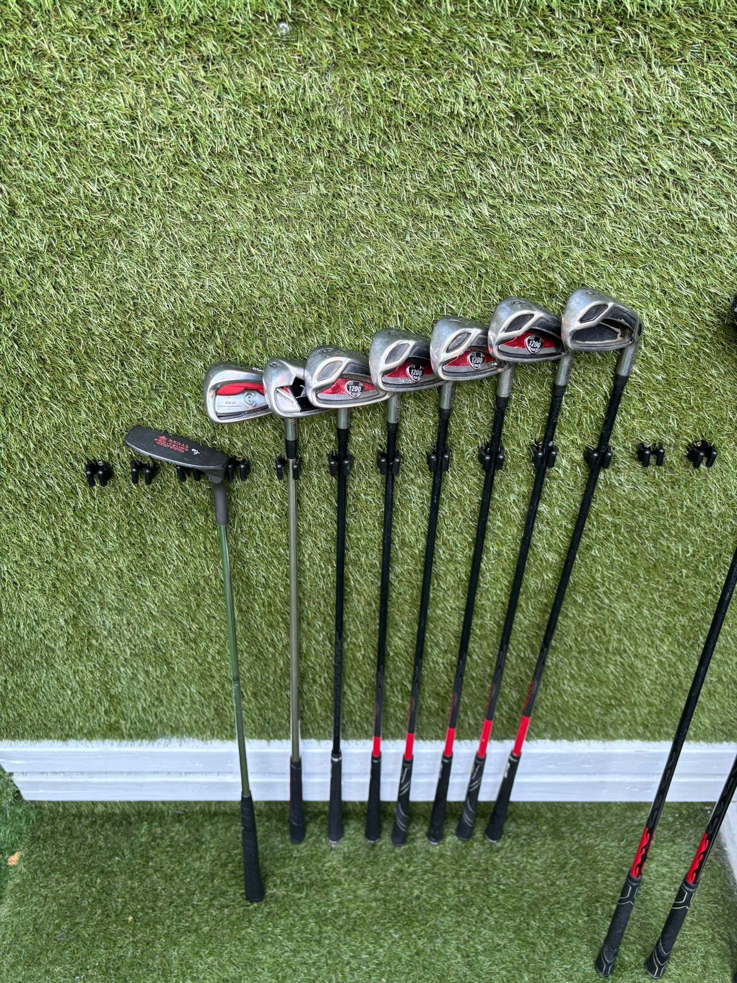🔥 Wilson 1200 Plus Irons (5–SW) + Driver / 3 Wood / Hybrid + Cleveland Wedge + Waterproof Sun Mountain Bag