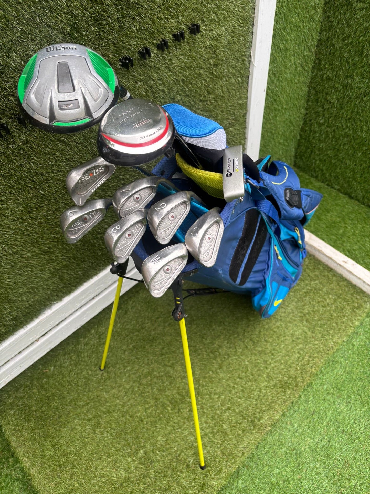 PING Eye2 Red Dot Irons, PING Zing 1 Iron, Wilson Driver, MaxFli 3 Wood & Nike Vapor X Stand Bag