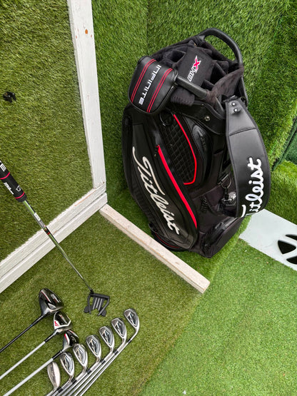 New Wilson Staff D7 Irons, Titleist Driver, Callaway Wood & Hybrid, New Wilson Infinite Putter Titleist Waterproof Cart Bag