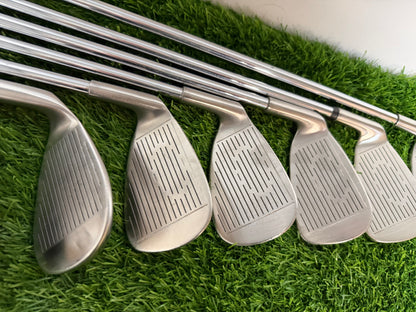 Men’s Right-Handed John Letters Golf Set – Ideal for Beginners