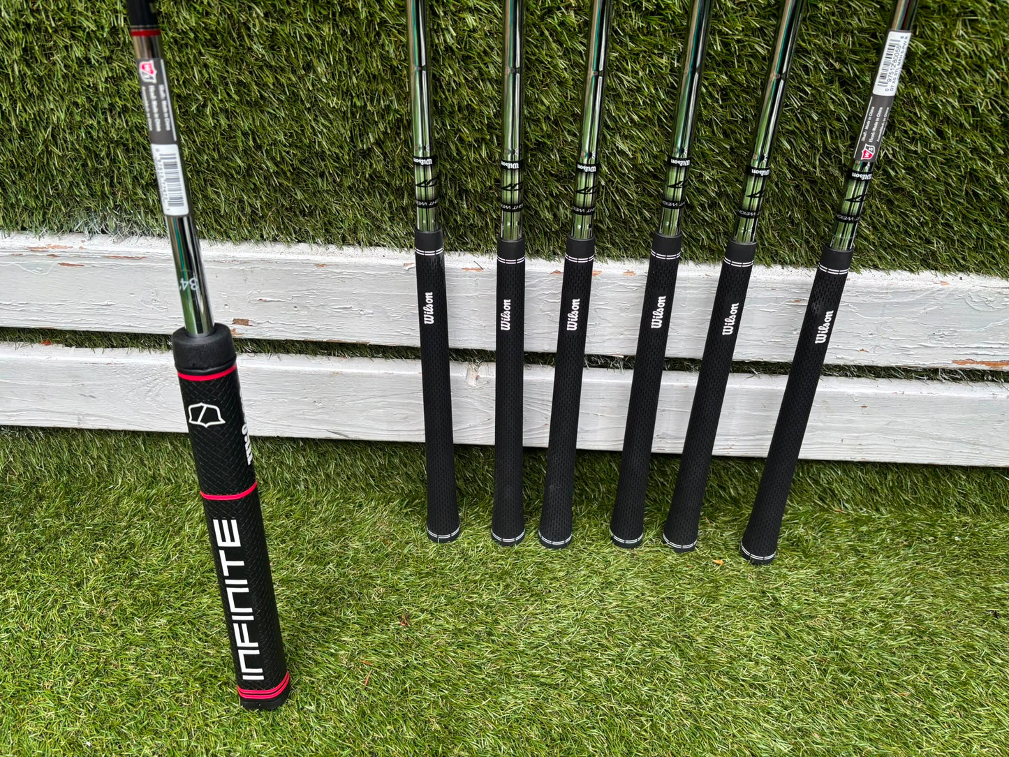 Brand New Wilson Staff D7 XS Golf Set, Brand New Driver & Irons, Brand New Infinite Bucktown Putter, Premium OUUL Stand Bag