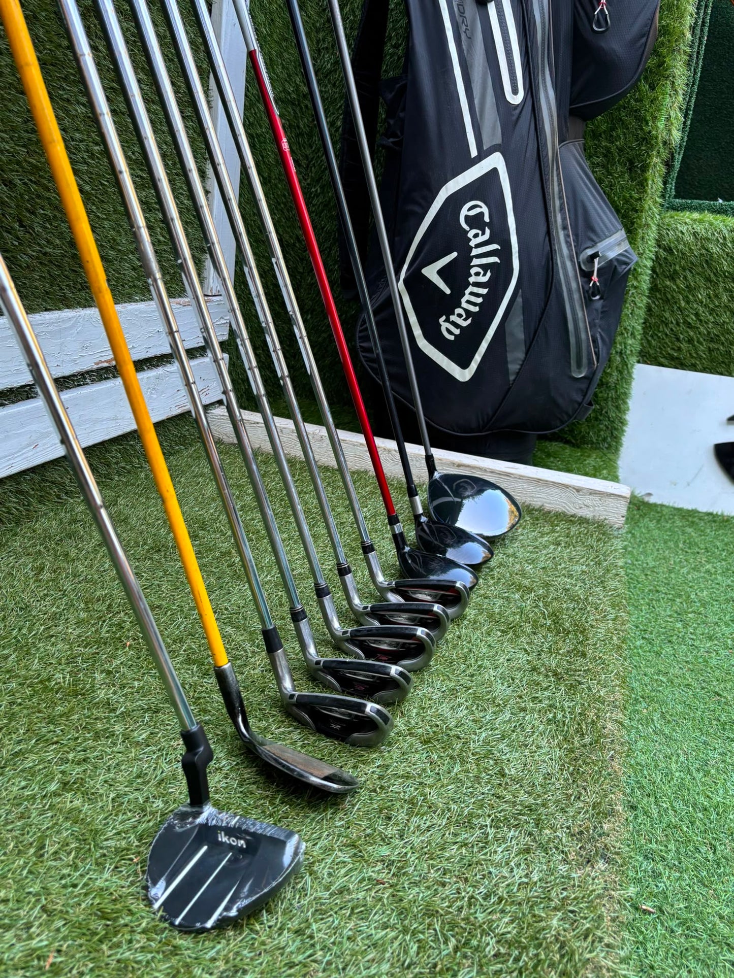Cobra King S9 Irons, New Wilson Driver, TaylorMade Wood, New V Series Putter & Callaway Dry Waterproof Cart Bag Free P&P