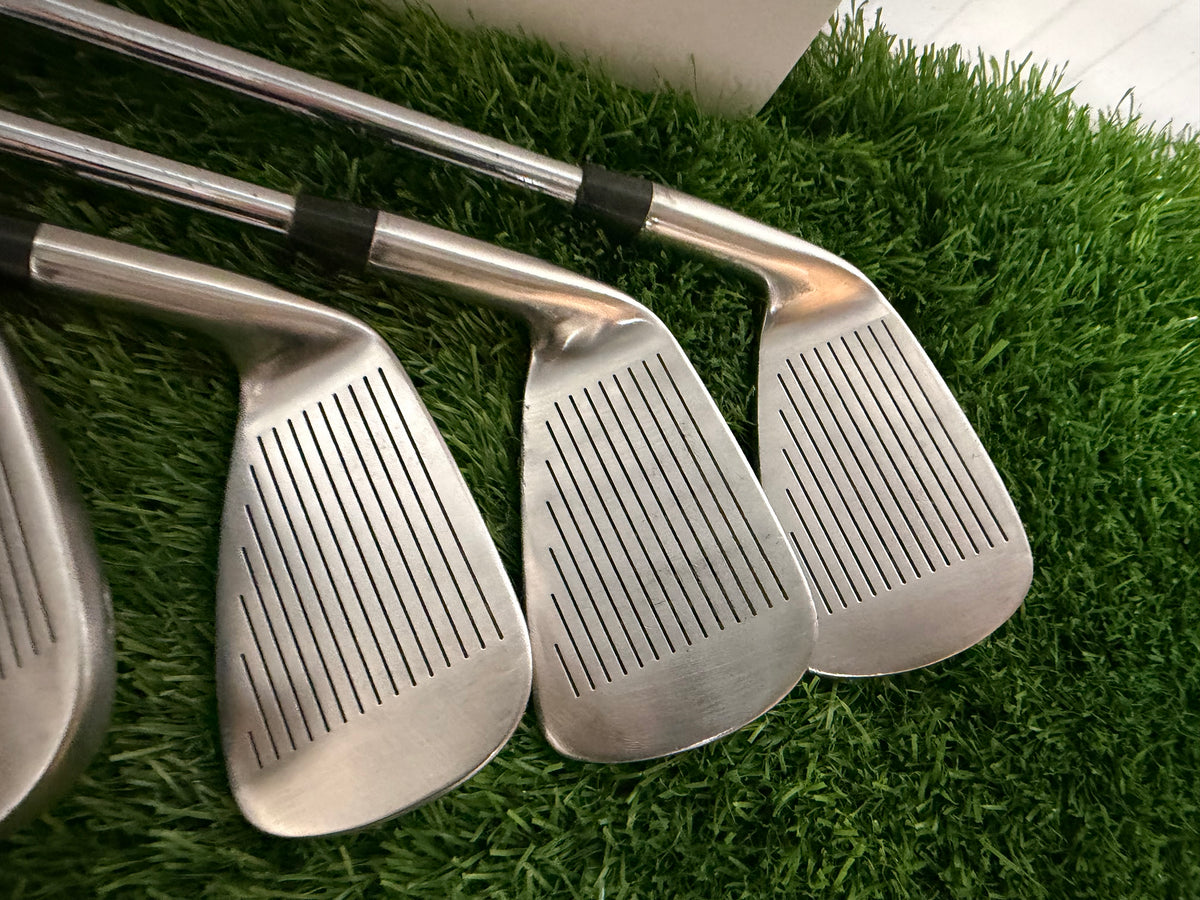 Men’s Right-Handed Hippo Golf Set – Ideal for Beginners