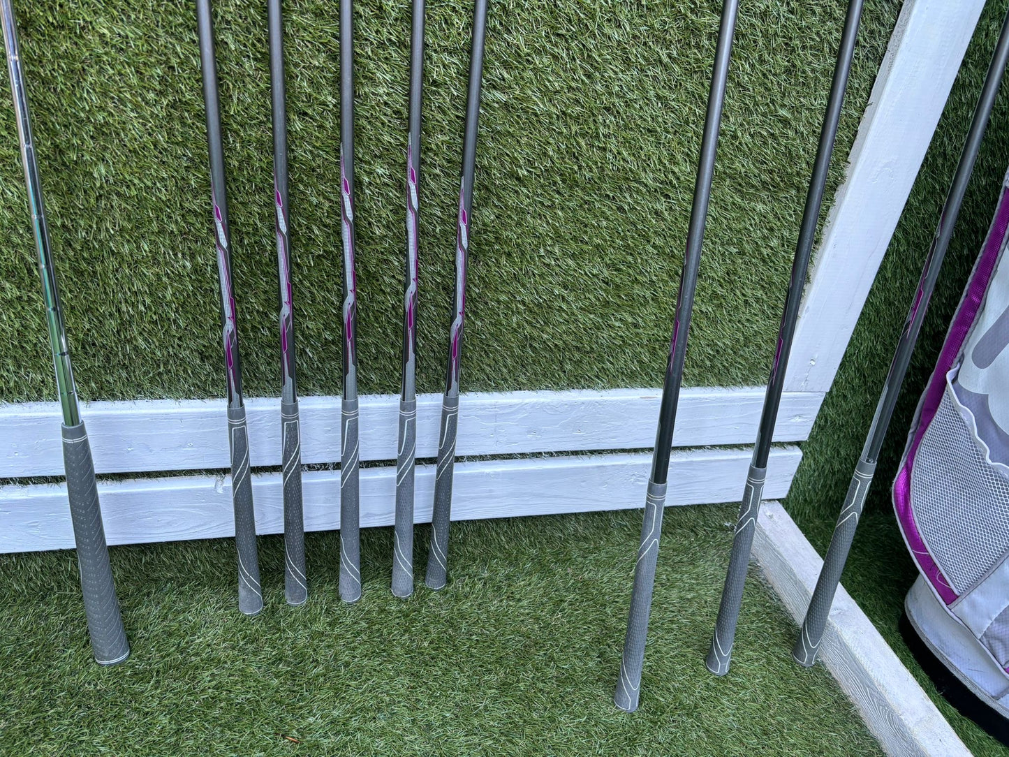 🔥 Wilson Stretch XLS Ladies Set (7–SW) + Driver / 5 Wood / Hybrid + Matching Bag