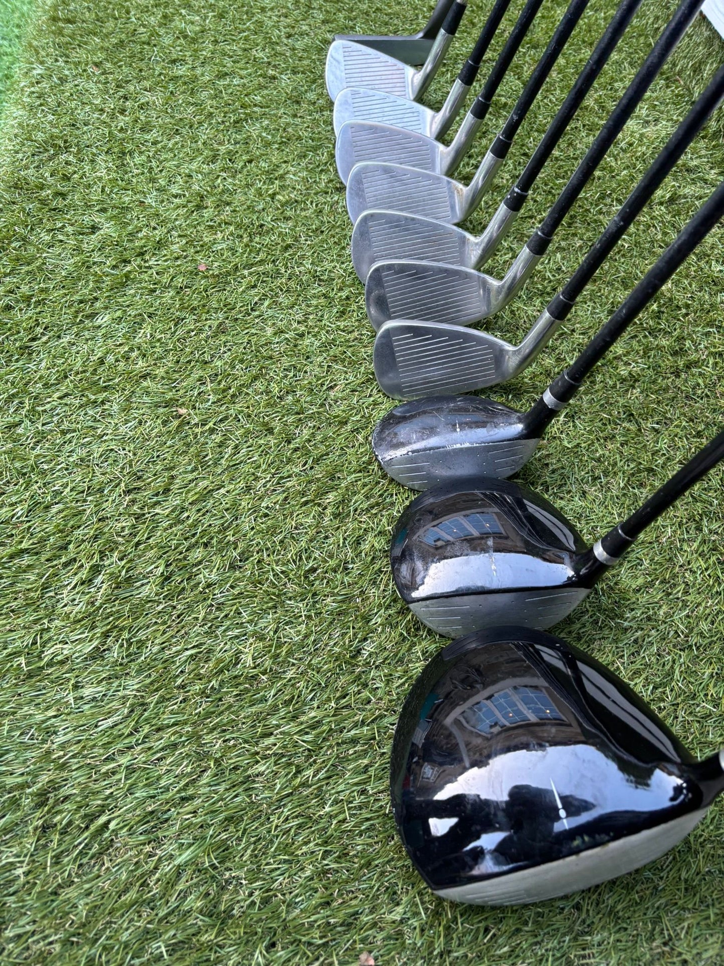 🔥 Wilson 1200 Plus Irons (5–SW) + Driver / 3 Wood / Hybrid + Cleveland Wedge + Waterproof Sun Mountain Bag